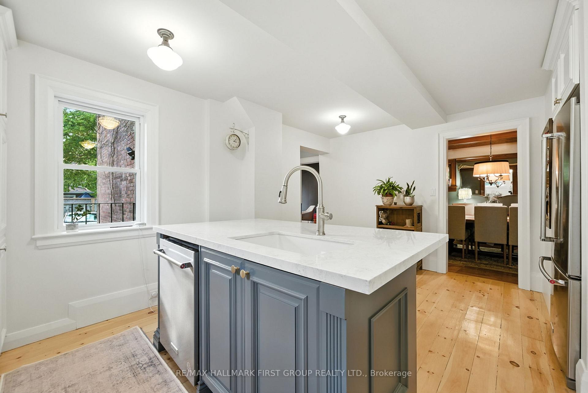 Photo 10 of Unit Main/Second Floor, 622 Simcoe Street, Oshawa, O'Neill — HOMEH