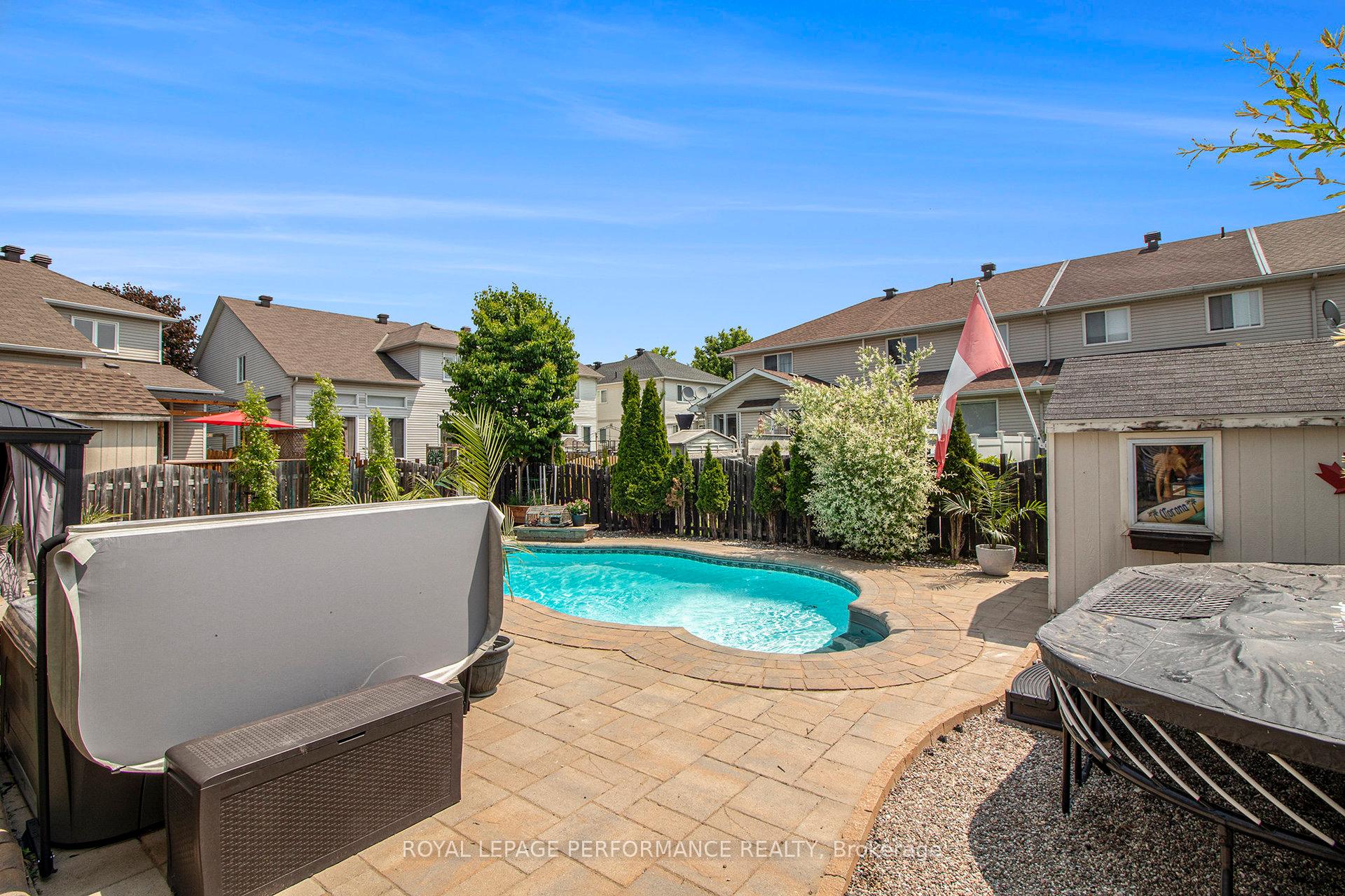 Photo 8 of 1877 Springridge Drive, Ottawa, Springridge/East Village — HOMEH