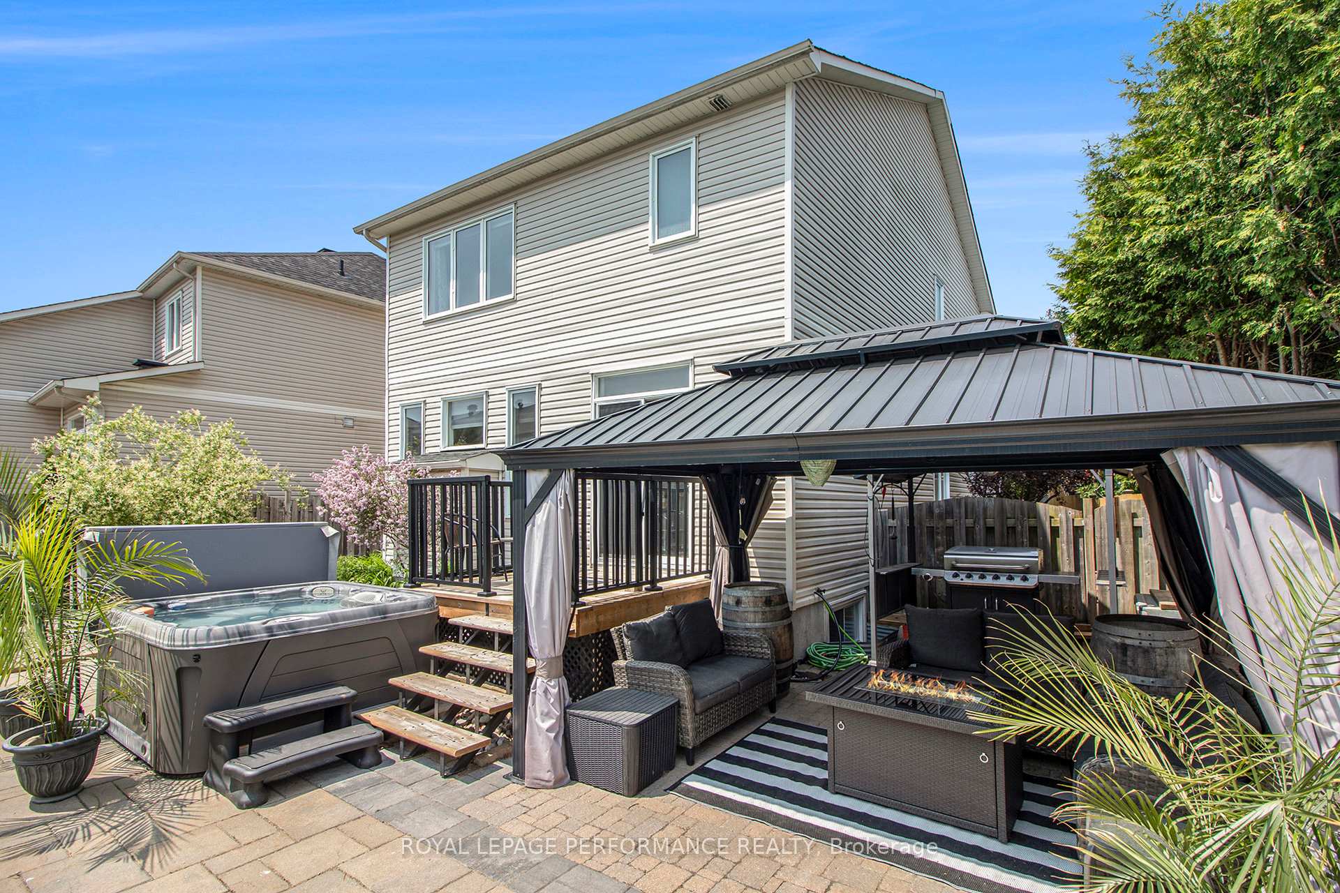Photo 13 of 1877 Springridge Drive, Ottawa, Springridge/East Village — HOMEH