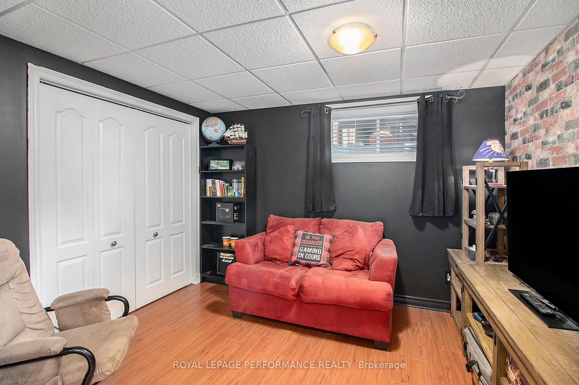 Photo 35 of 1877 Springridge Drive, Ottawa, Springridge/East Village — HOMEH