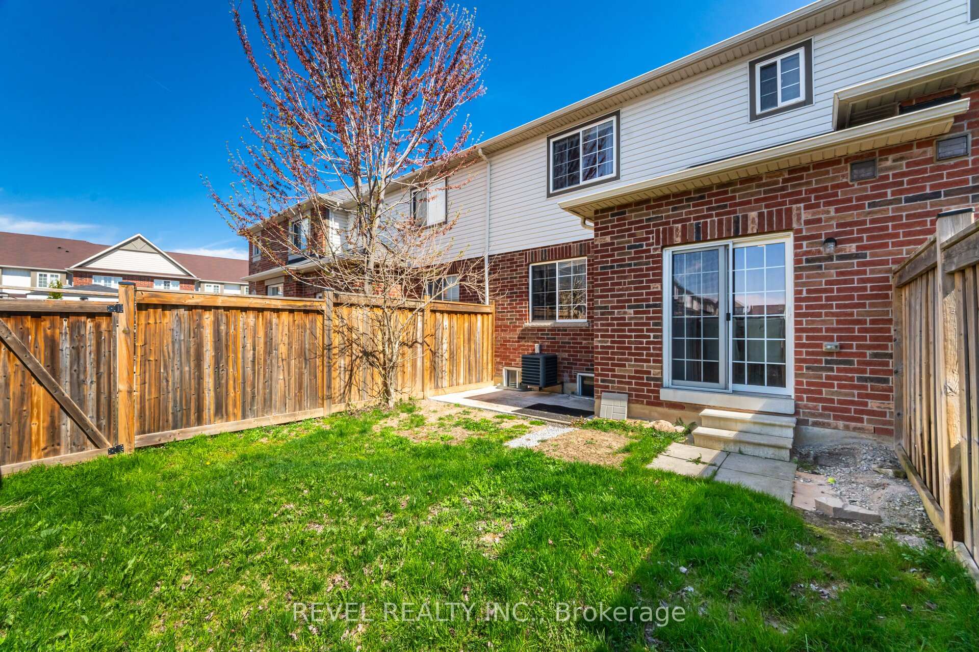 Photo 16 of 607 Murray Meadows Place, Milton, Clarke — HOMEH