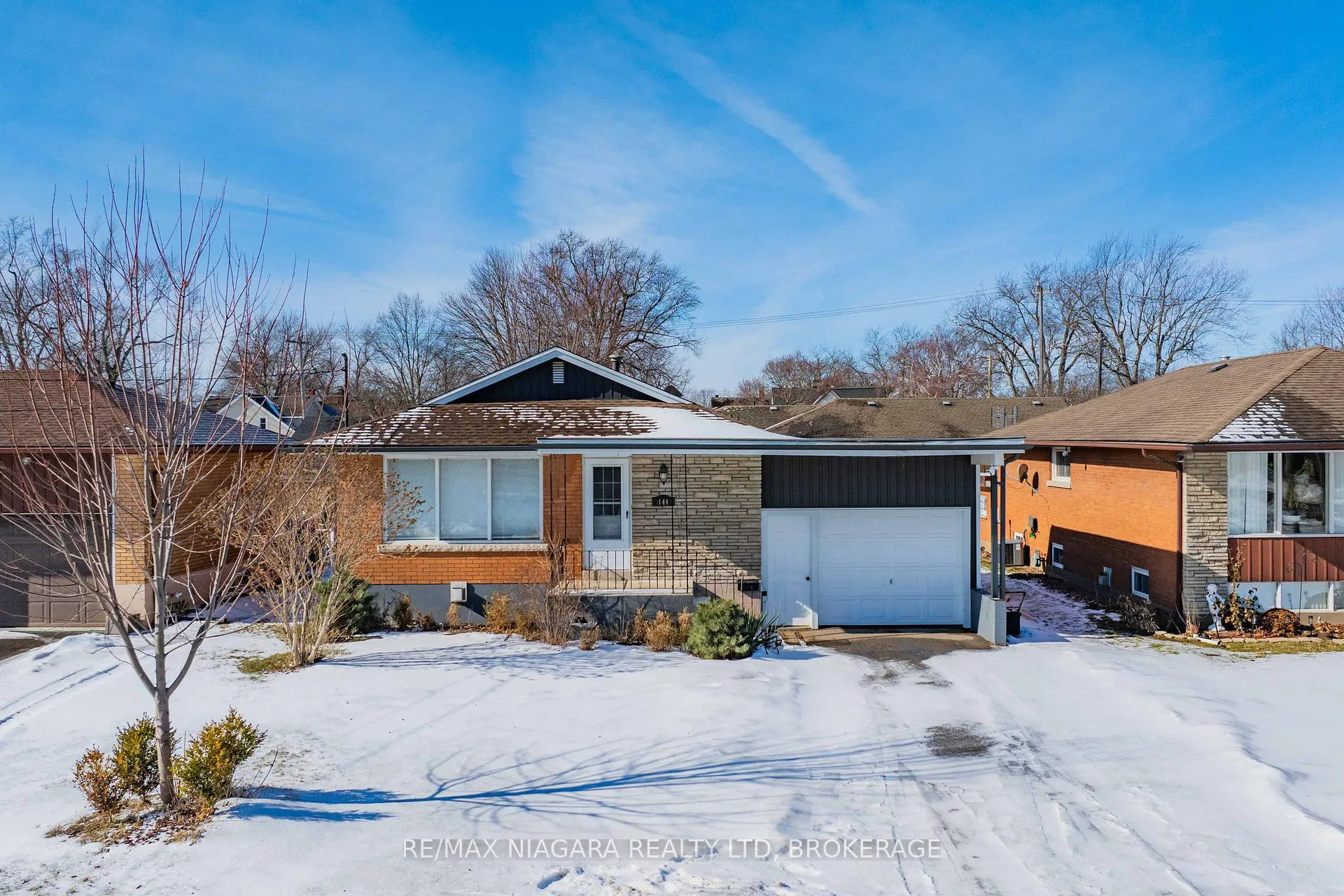Photo 2 of Unit Main level, 144 Elm Street, Port Colborne, Sugarloaf — HOMEH