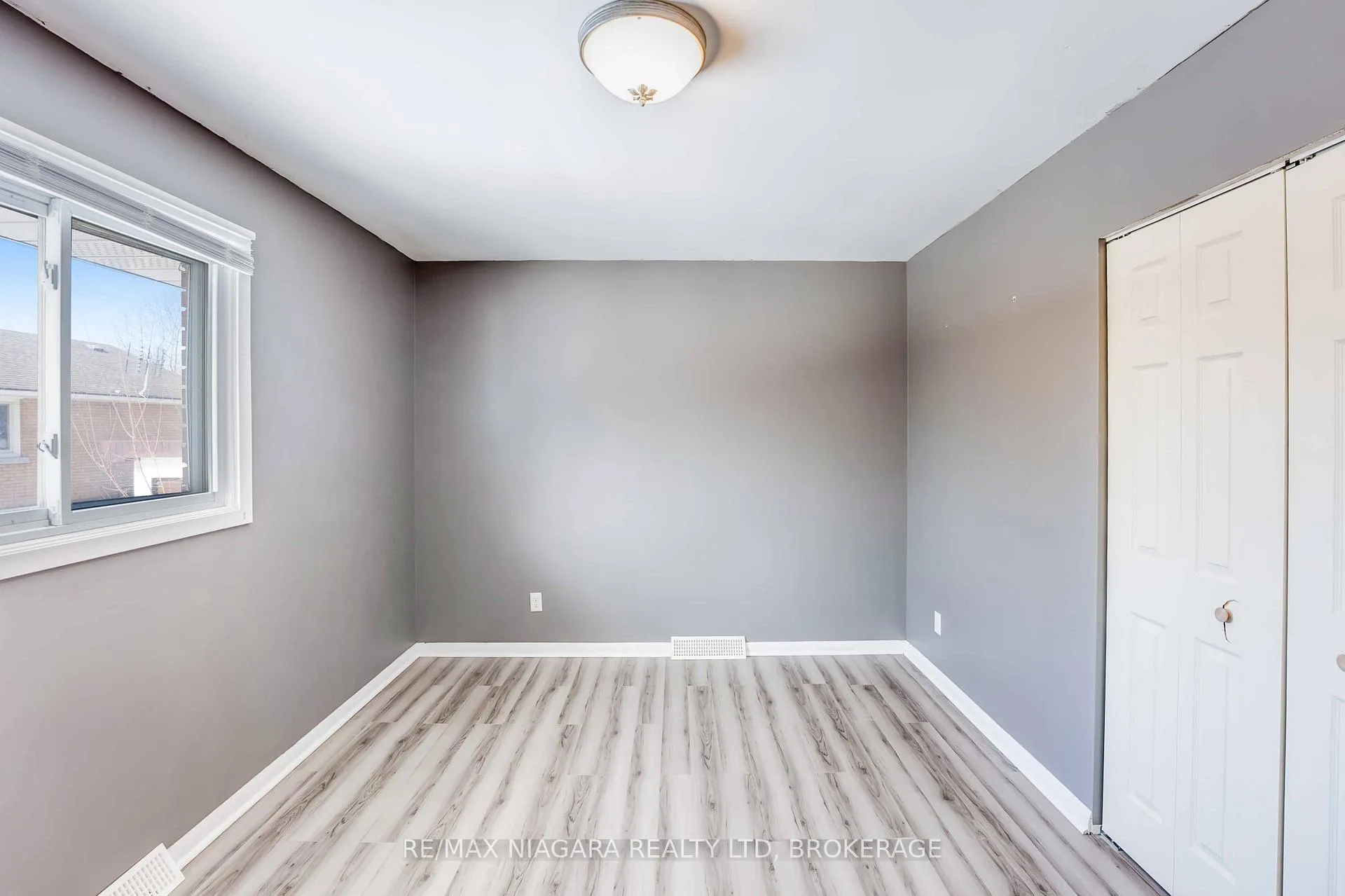 Photo 9 of Unit Main level, 144 Elm Street, Port Colborne, Sugarloaf — HOMEH