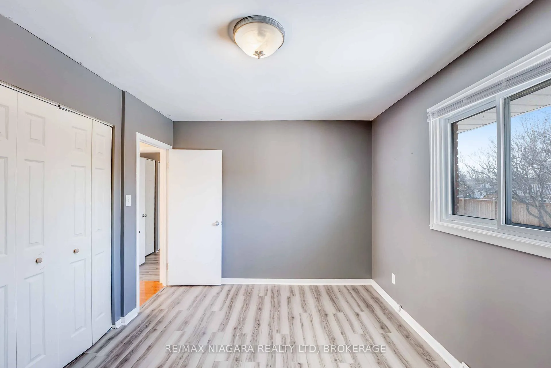 Photo 10 of Unit Main level, 144 Elm Street, Port Colborne, Sugarloaf — HOMEH