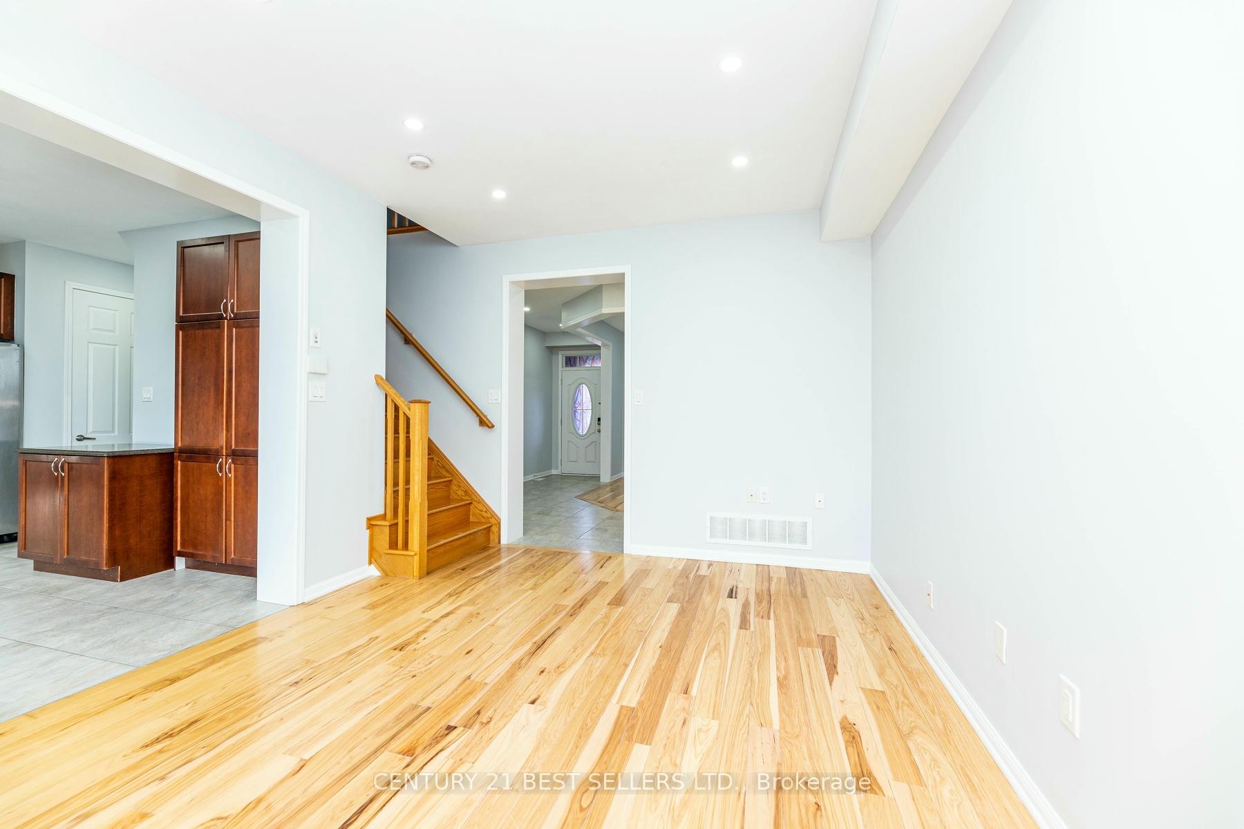 Photo 9 of 436 Tyrone Crescent, Milton, Willmott — HOMEH