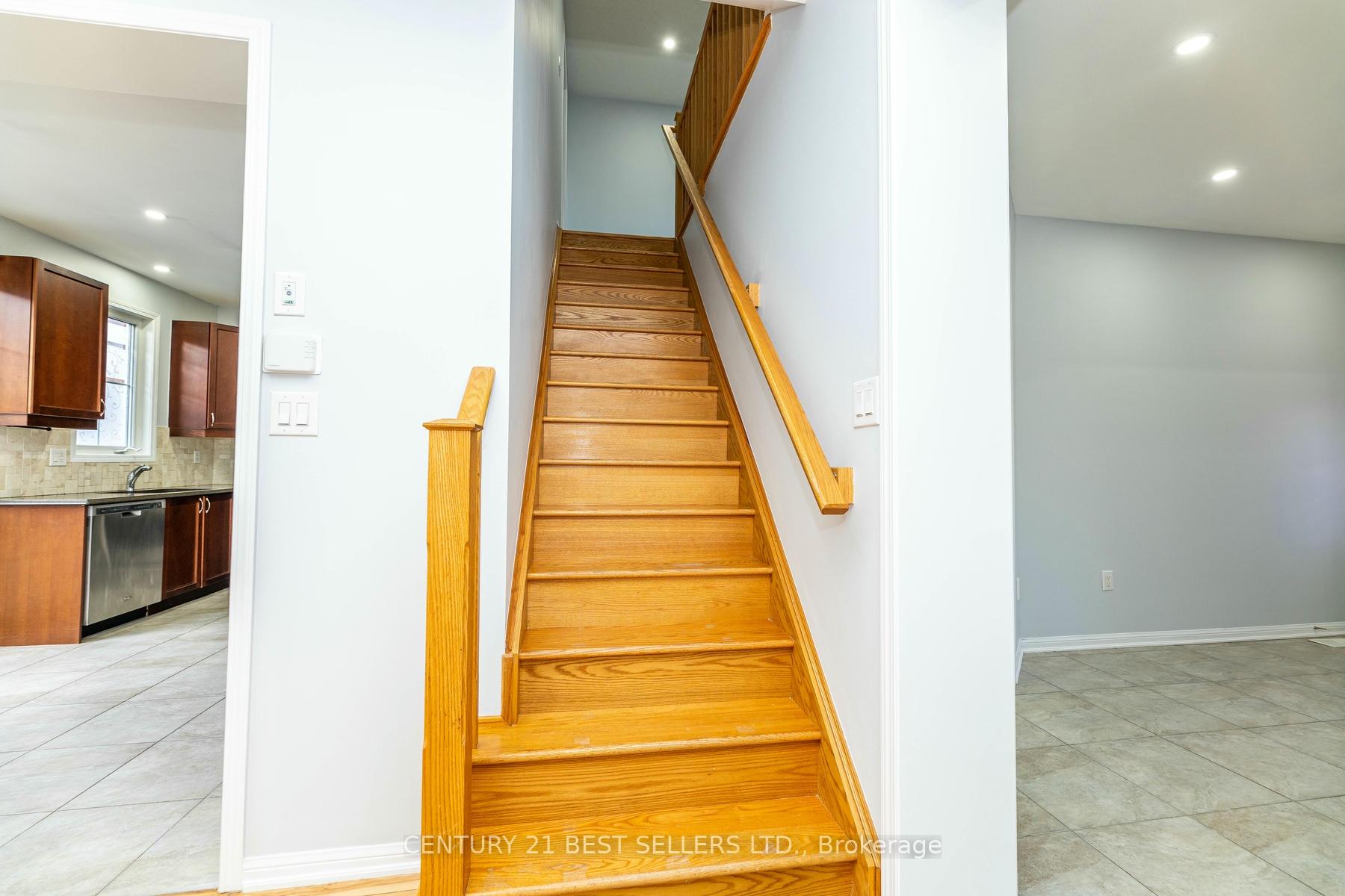 Photo 8 of 436 Tyrone Crescent, Milton, Willmott — HOMEH