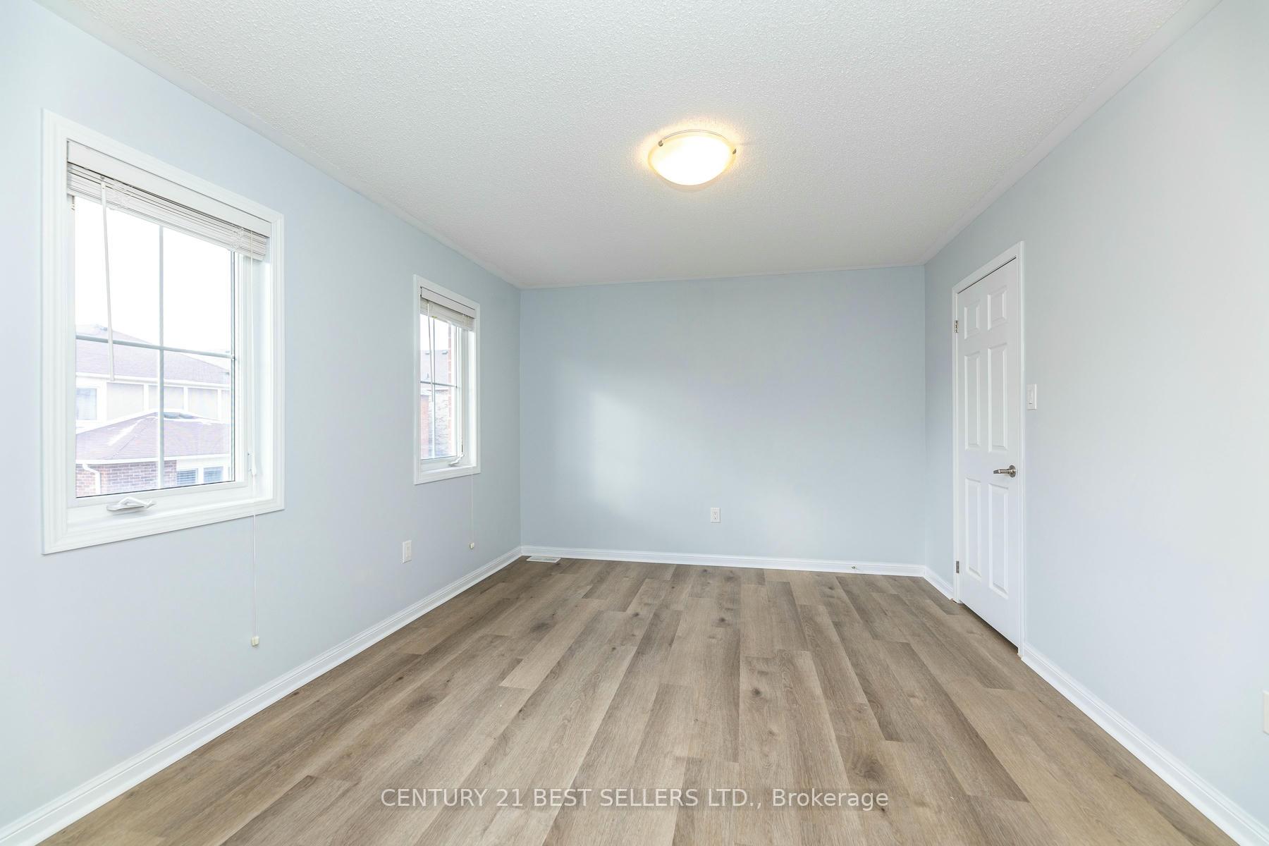 Photo 13 of 436 Tyrone Crescent, Milton, Willmott — HOMEH