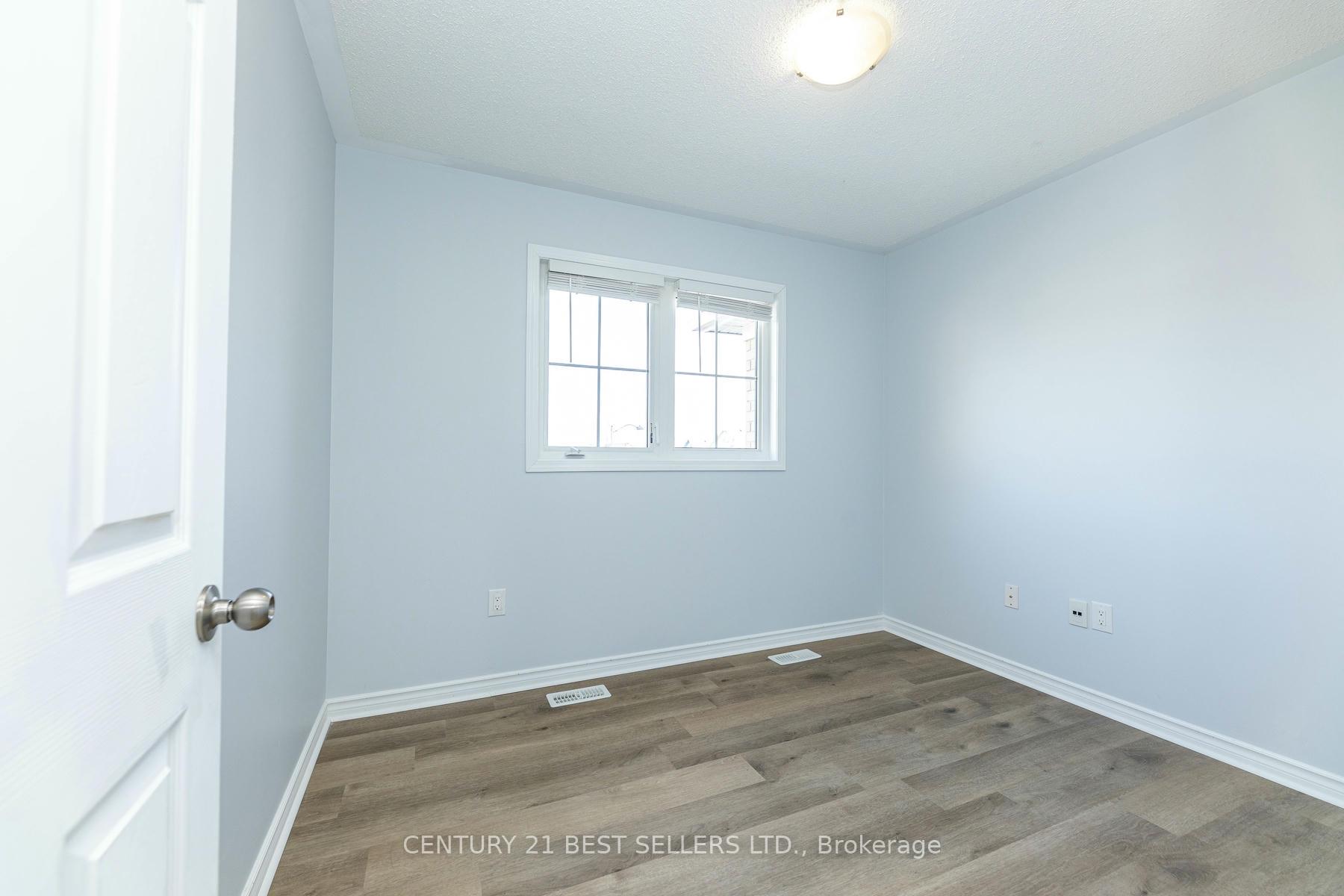 Photo 44 of 436 Tyrone Crescent, Milton, Willmott — HOMEH