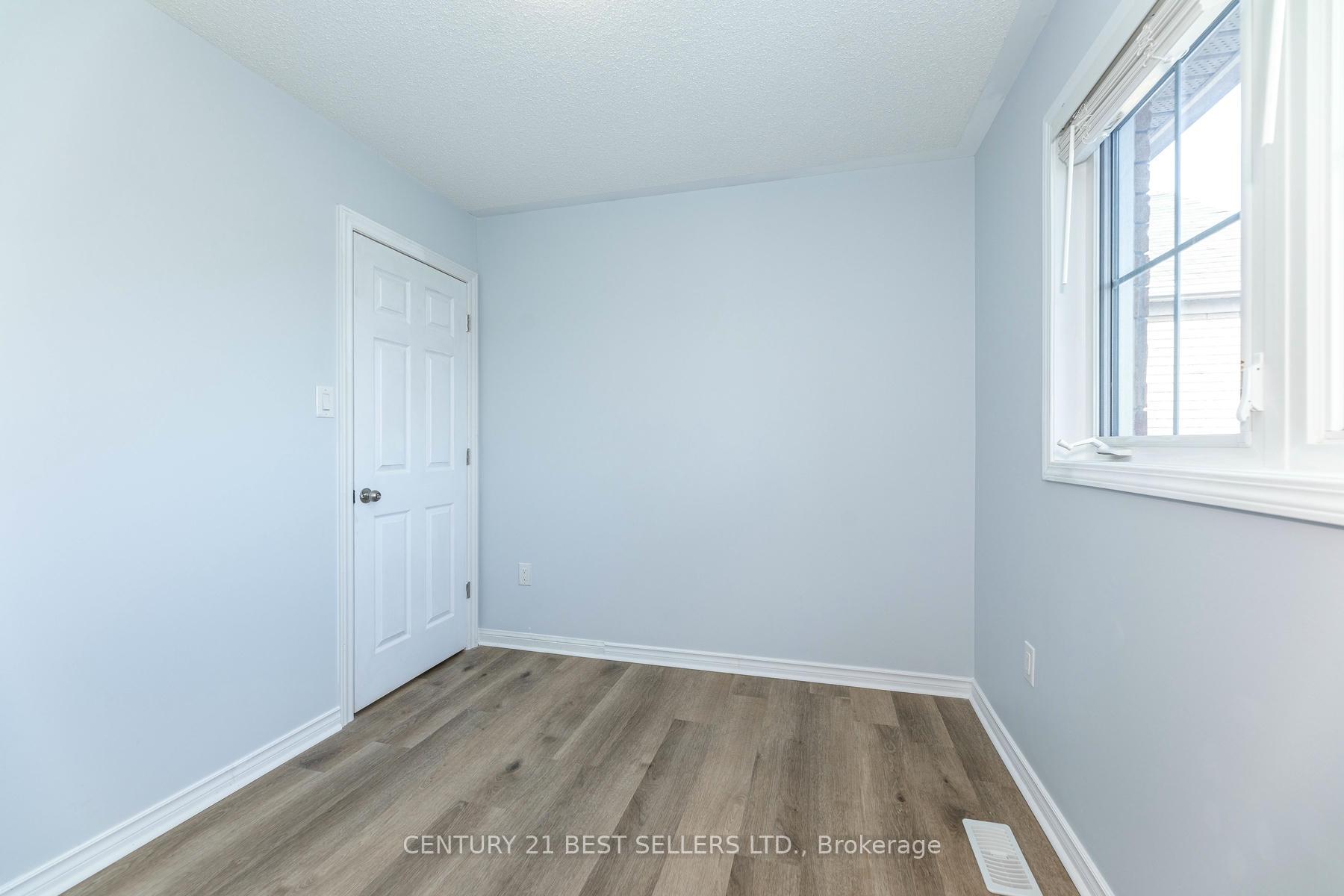 Photo 29 of 436 Tyrone Crescent, Milton, Willmott — HOMEH
