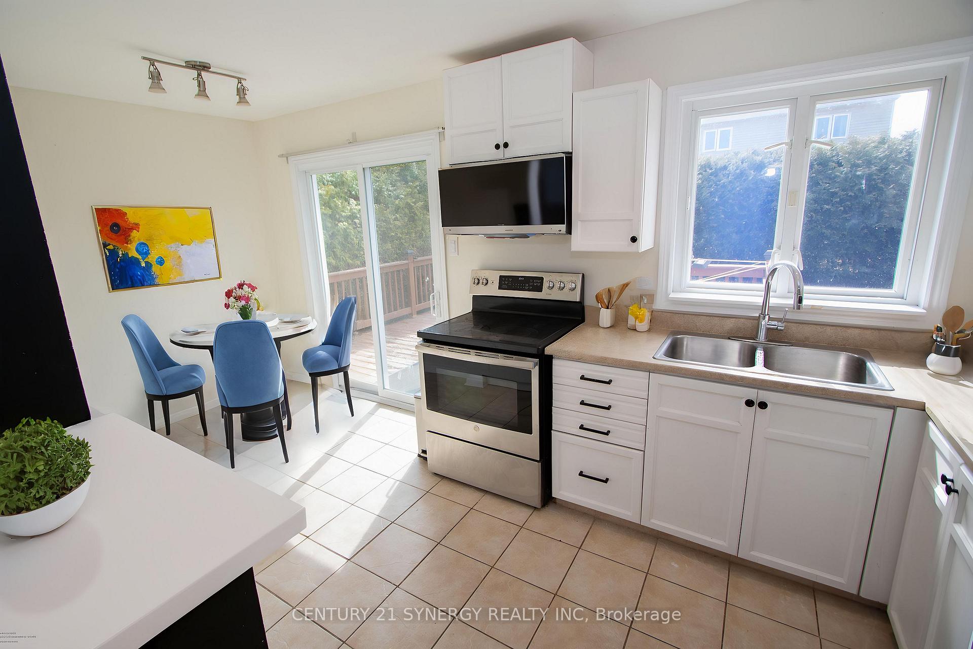 Photo 7 of 626 Simoneau Way, Ottawa, Fallingbrook/Pineridge — HOMEH