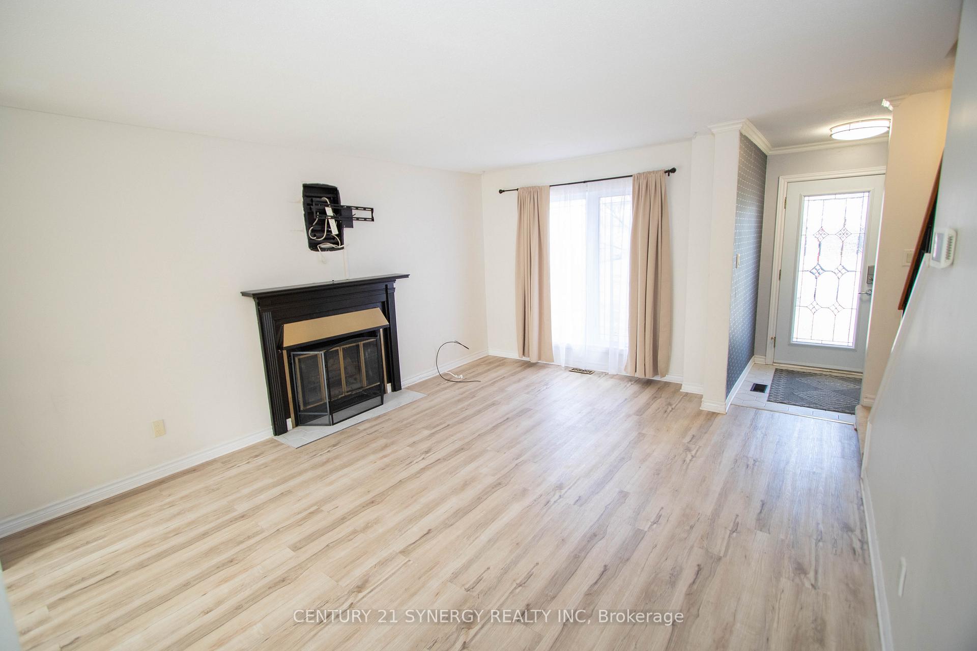 Photo 11 of 626 Simoneau Way, Ottawa, Fallingbrook/Pineridge — HOMEH