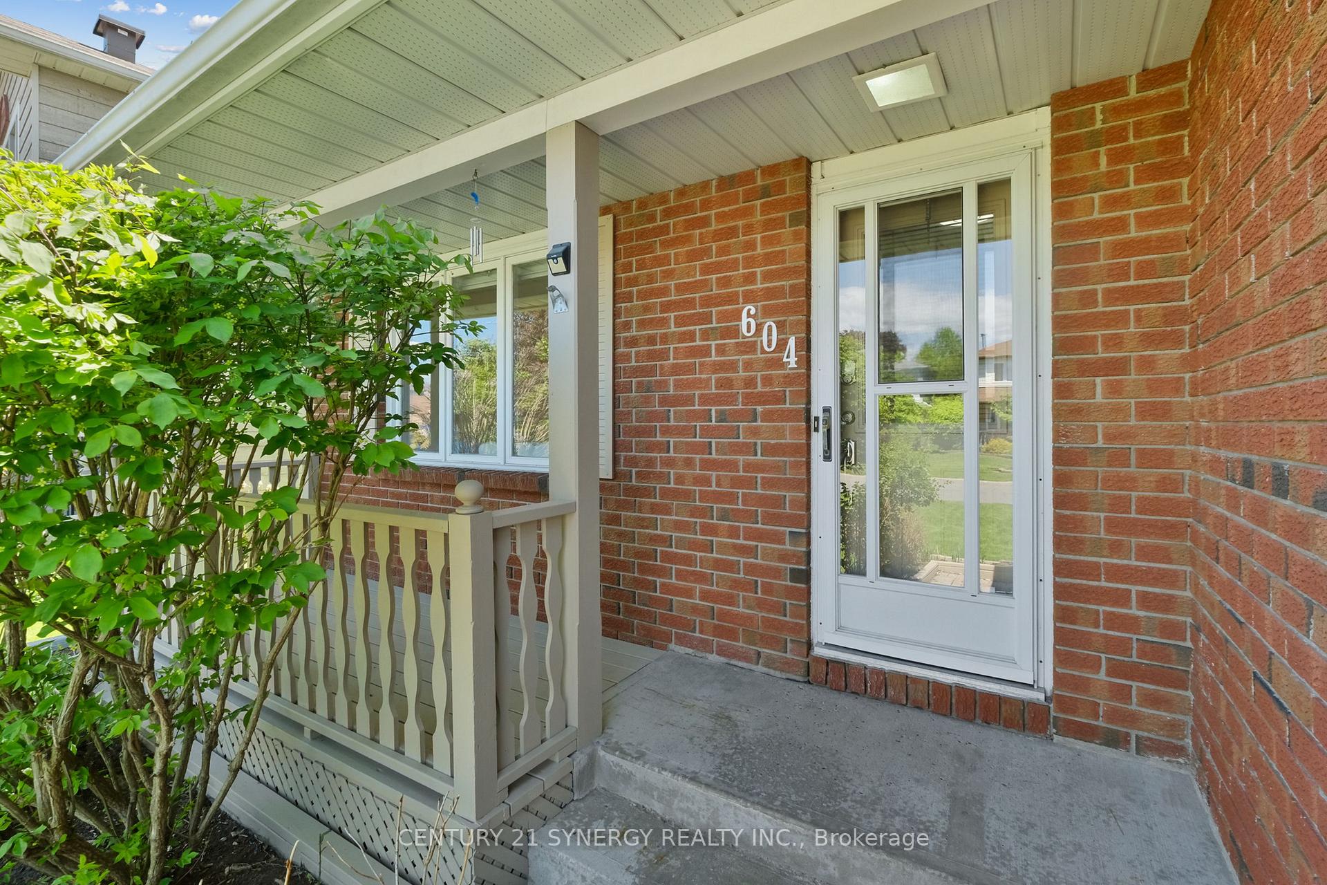 Photo 3 of 604 Steller Street, Ottawa, Fallingbrook/Pineridge — HOMEH
