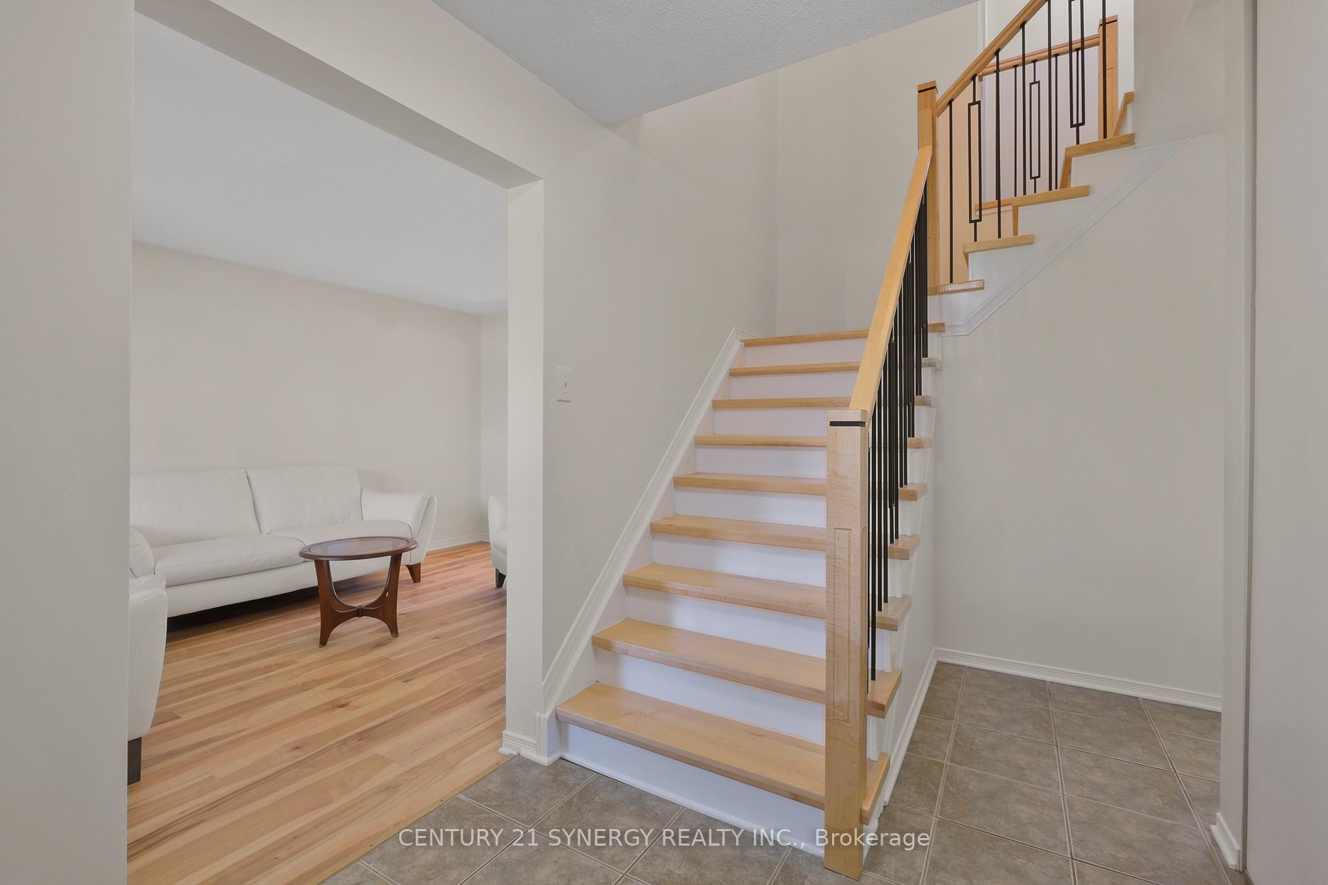 Photo 5 of 604 Steller Street, Ottawa, Fallingbrook/Pineridge — HOMEH