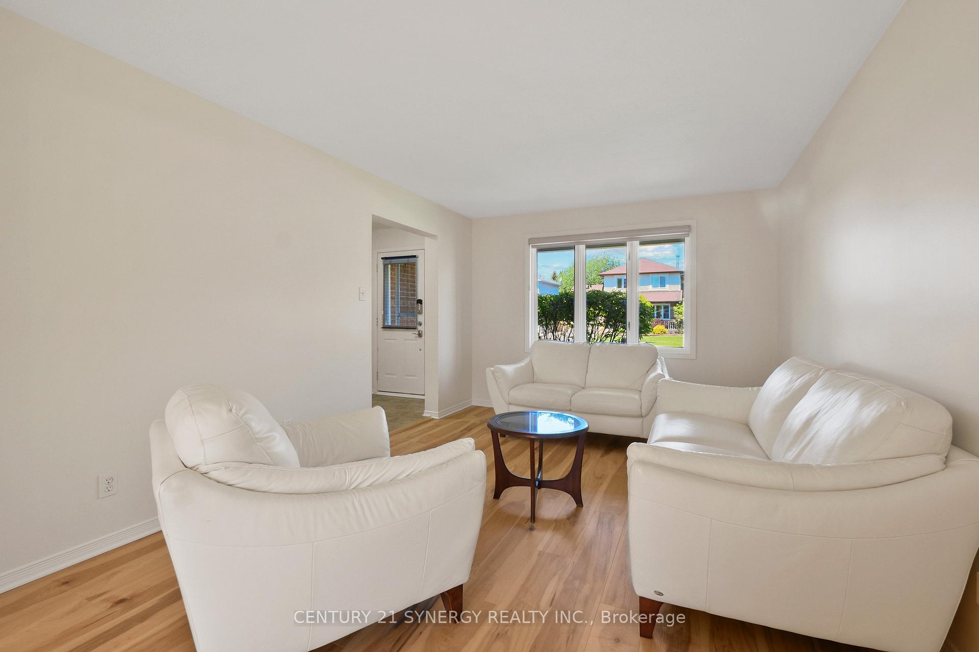 Photo 6 of 604 Steller Street, Ottawa, Fallingbrook/Pineridge — HOMEH