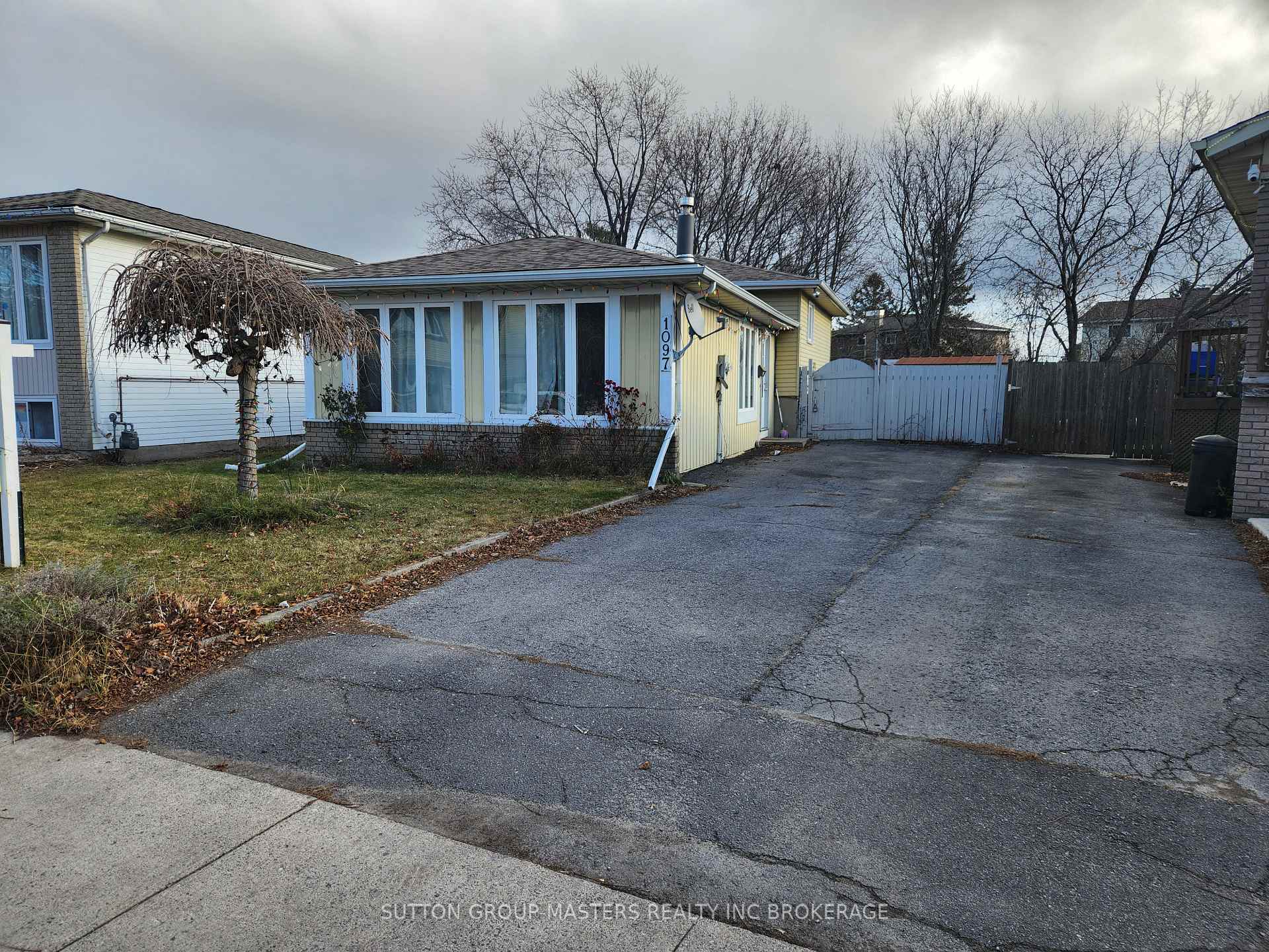 Photo 1 of 1097 Pinewood Place, Kingston, City Northwest — HOMEH