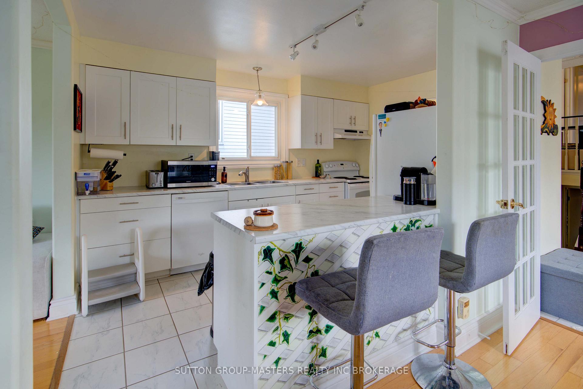 Photo 15 of 1097 Pinewood Place, Kingston, City Northwest — HOMEH