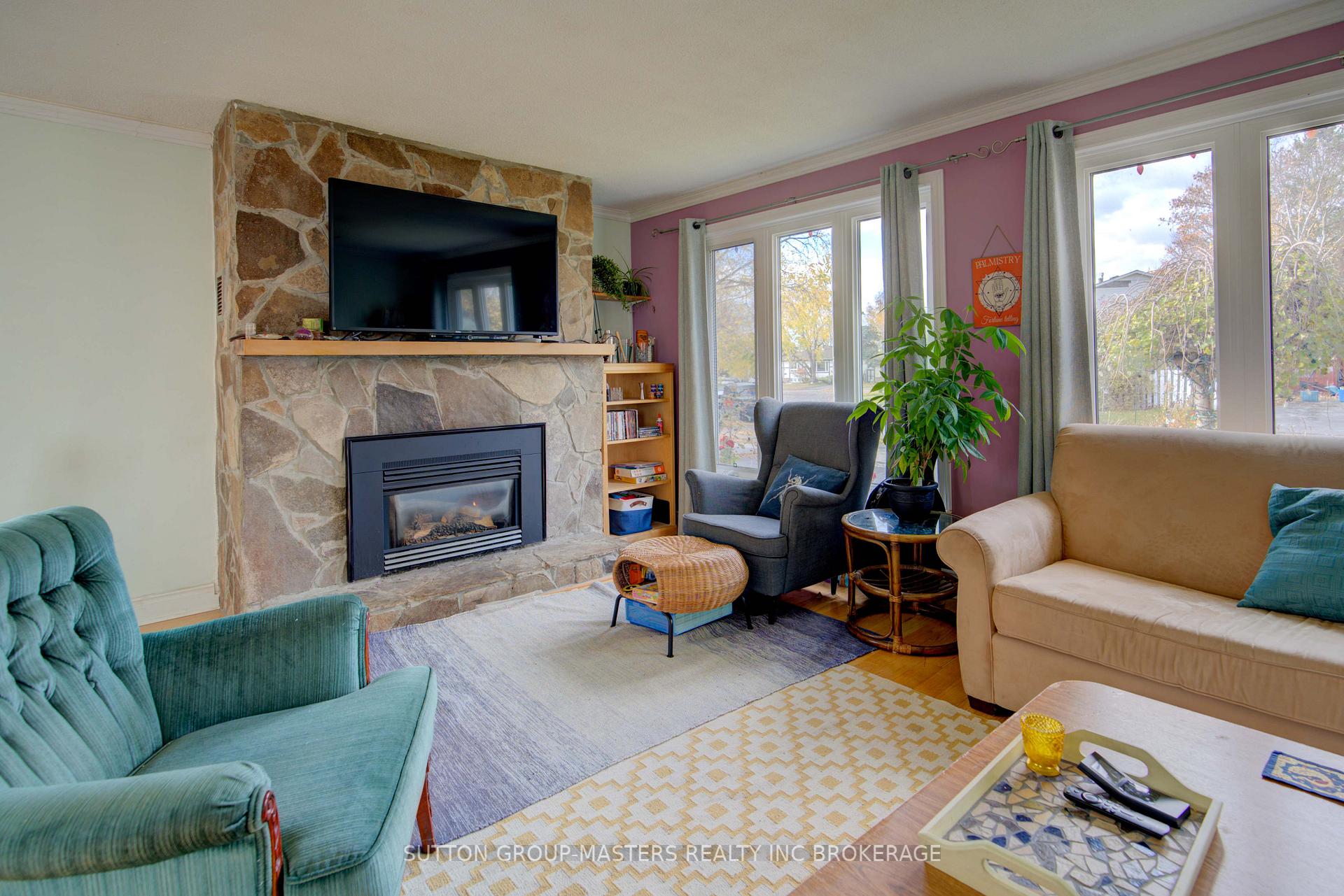 Photo 28 of 1097 Pinewood Place, Kingston, City Northwest — HOMEH