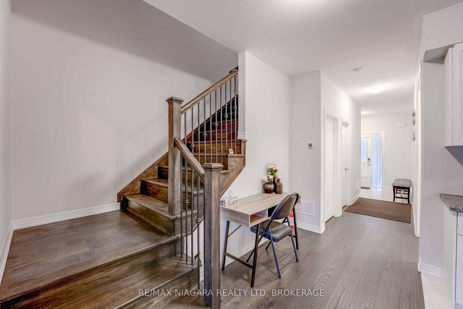 Photo 8 of 90 Hillcrest Road, Port Colborne, Main Street — HOMEH