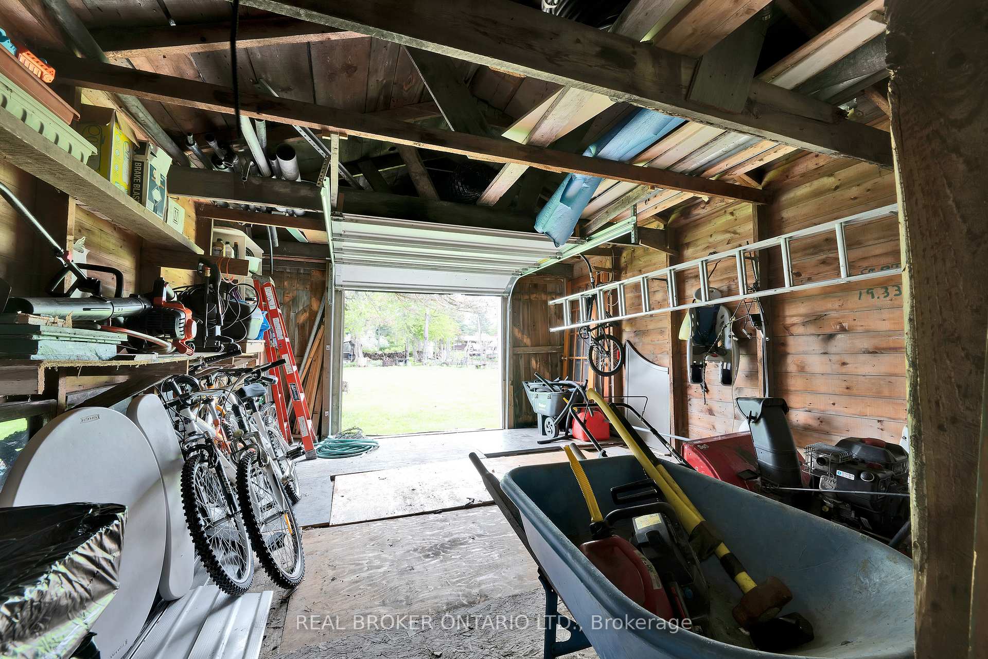 Photo 16 of 1229 Colonial Road, Ottawa, Navan — HOMEH
