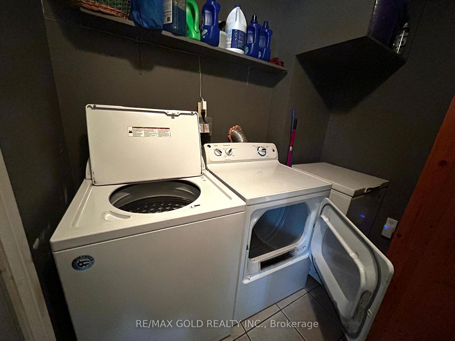 Photo 12 of 109 Tecumseh Avenue, Oshawa, Centennial — HOMEH