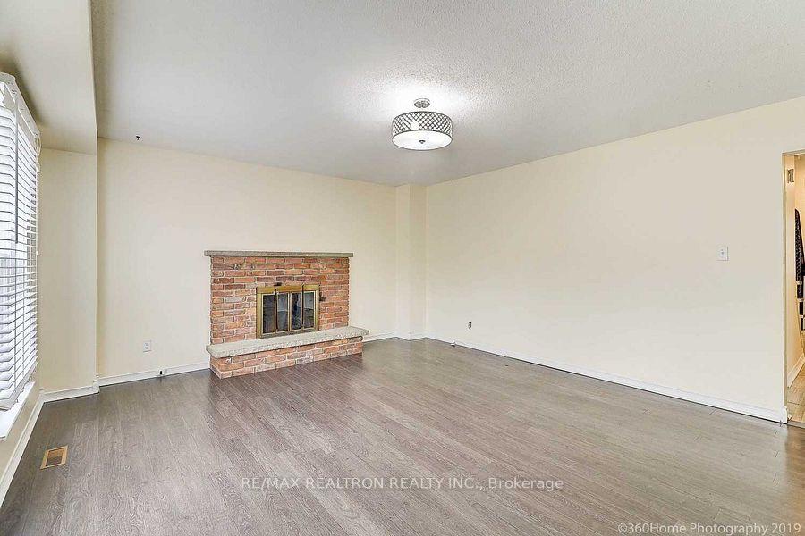 Photo 9 of 1480 Tampa Crescent, Oshawa, Samac — HOMEH