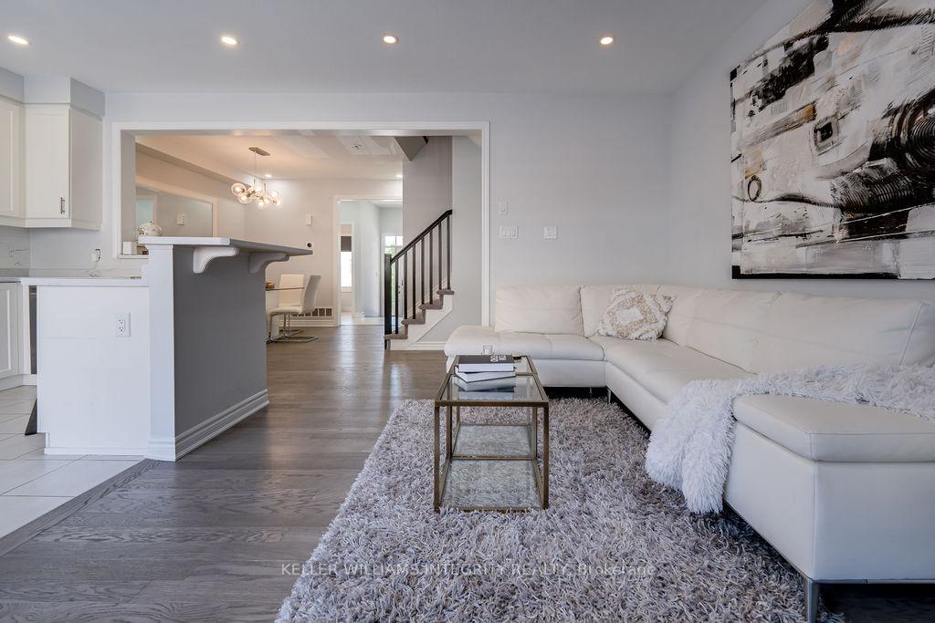 Photo 12 of 602 Monardia Way, Ottawa, Avalon West — HOMEH