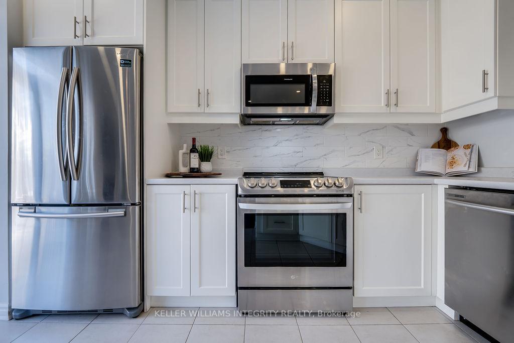 Photo 17 of 602 Monardia Way, Ottawa, Avalon West — HOMEH