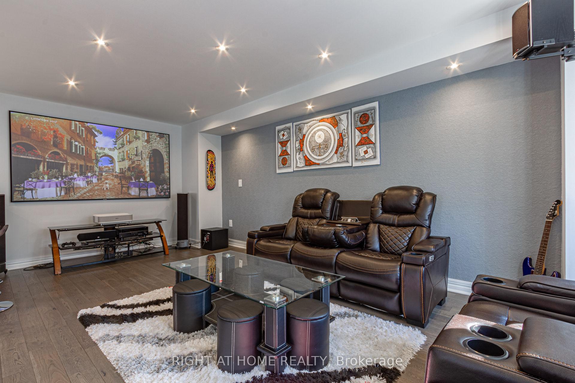 Photo 8 of Unit #136, 1000 Asleton Boulevard, Milton, Willmott — HOMEH