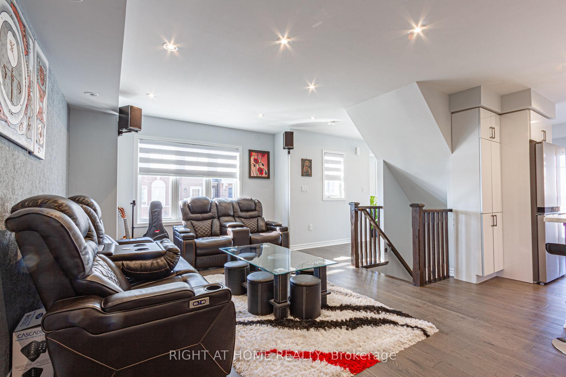 Photo 12 of Unit #136, 1000 Asleton Boulevard, Milton, Willmott — HOMEH