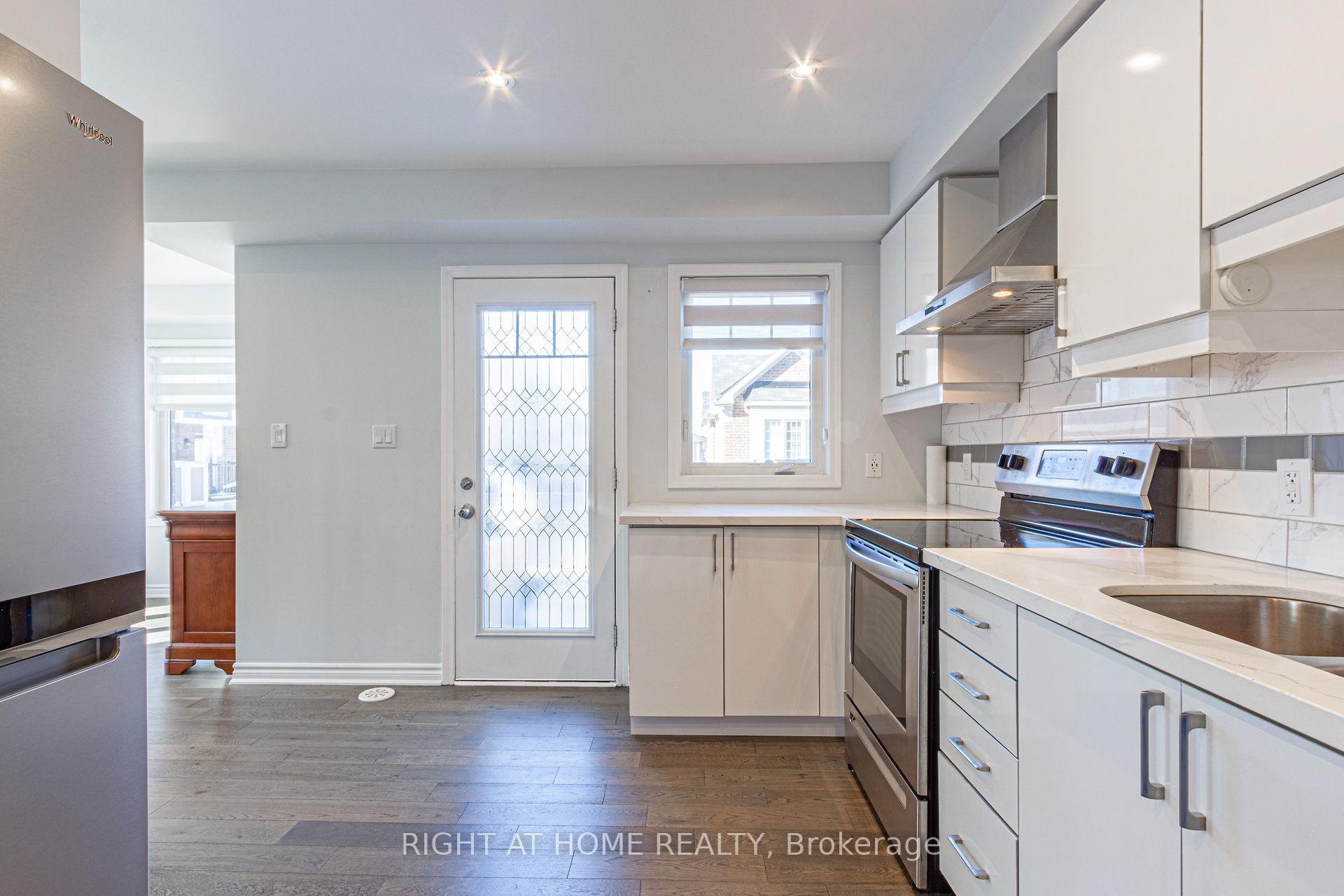 Photo 20 of Unit #136, 1000 Asleton Boulevard, Milton, Willmott — HOMEH