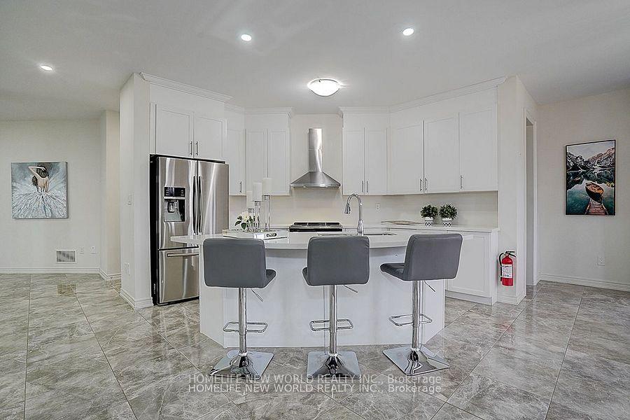 Photo 13 of 2497 Bandsman Crescent, Oshawa, Windfields — HOMEH