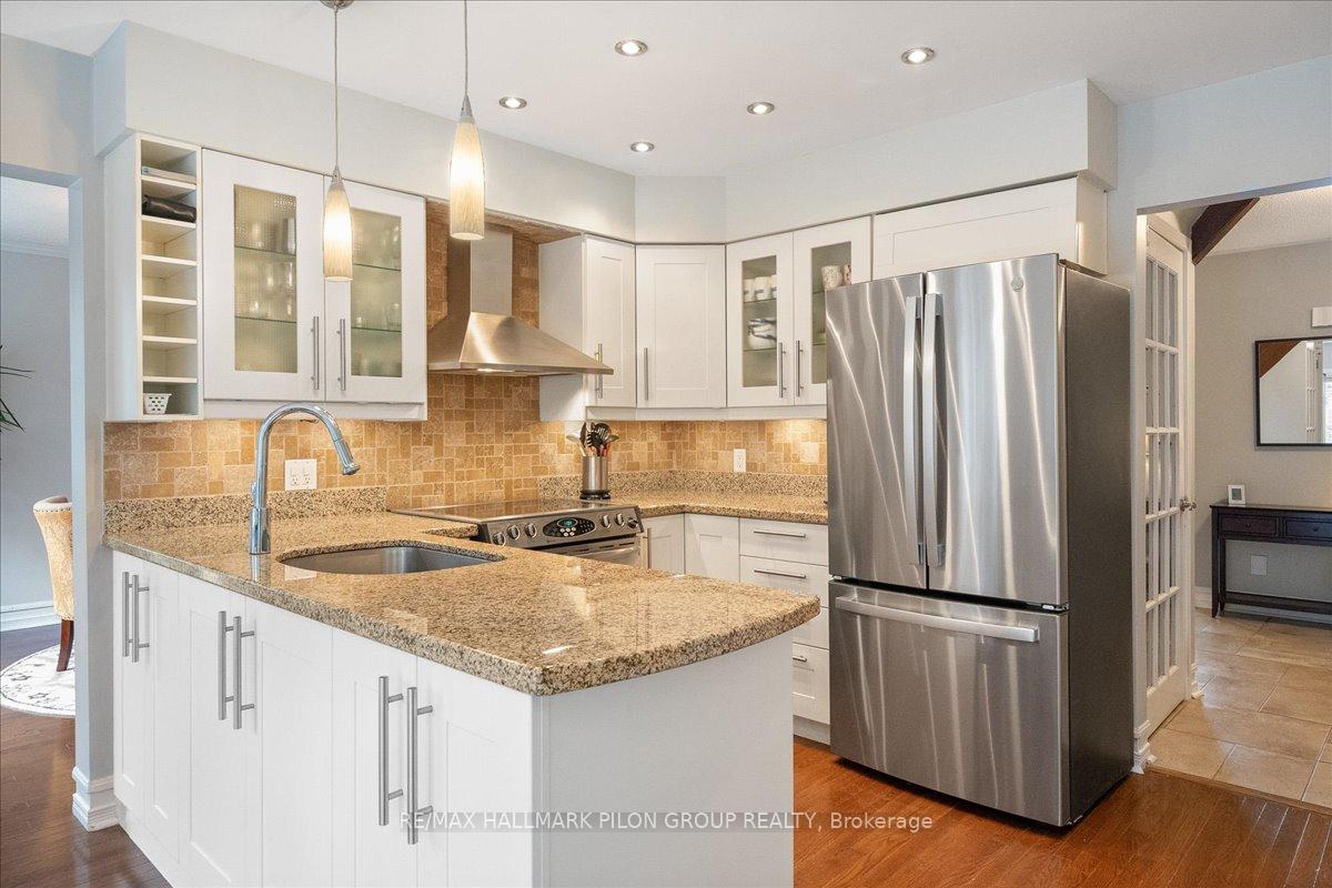 Photo 8 of 1697 Des Perdrix Crescent, Ottawa, Orleans/Sunridge — HOMEH