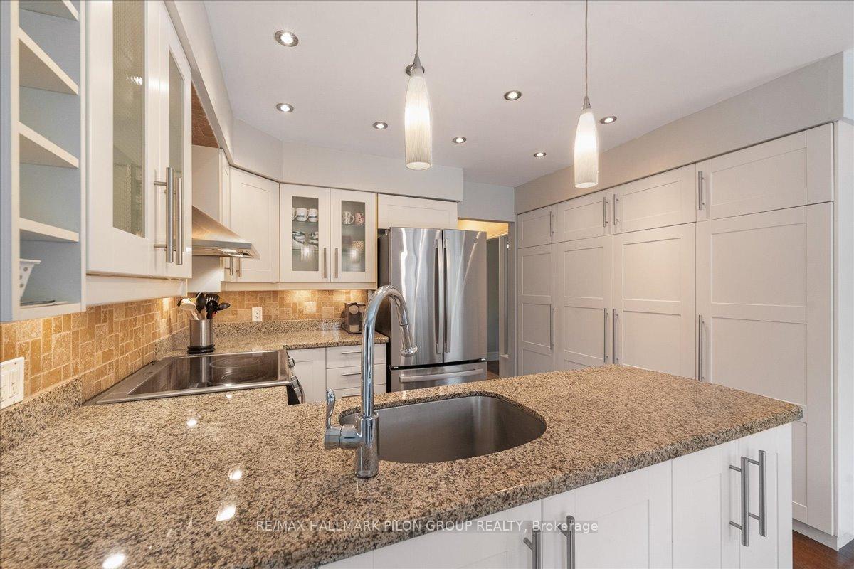Photo 9 of 1697 Des Perdrix Crescent, Ottawa, Orleans/Sunridge — HOMEH