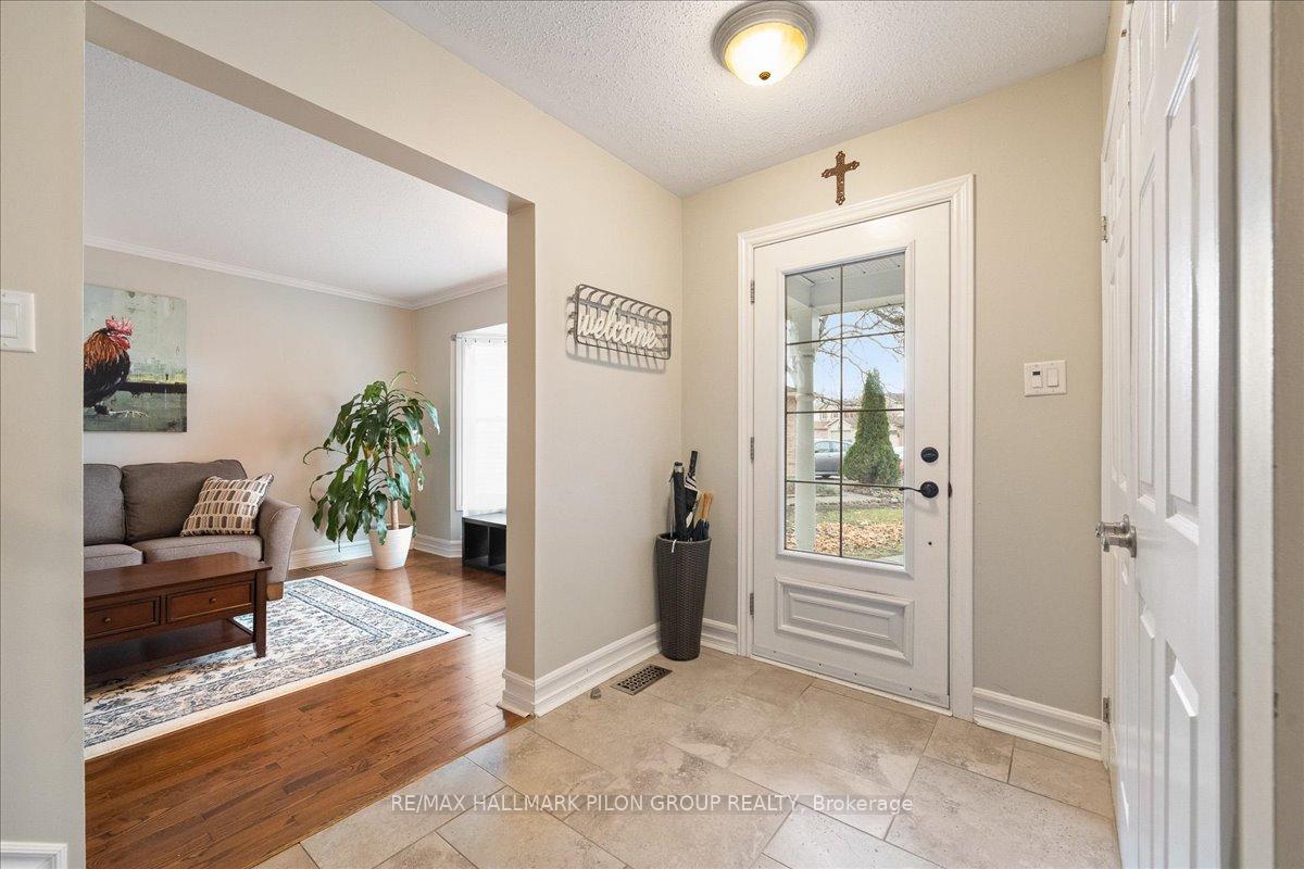 Photo 14 of 1697 Des Perdrix Crescent, Ottawa, Orleans/Sunridge — HOMEH