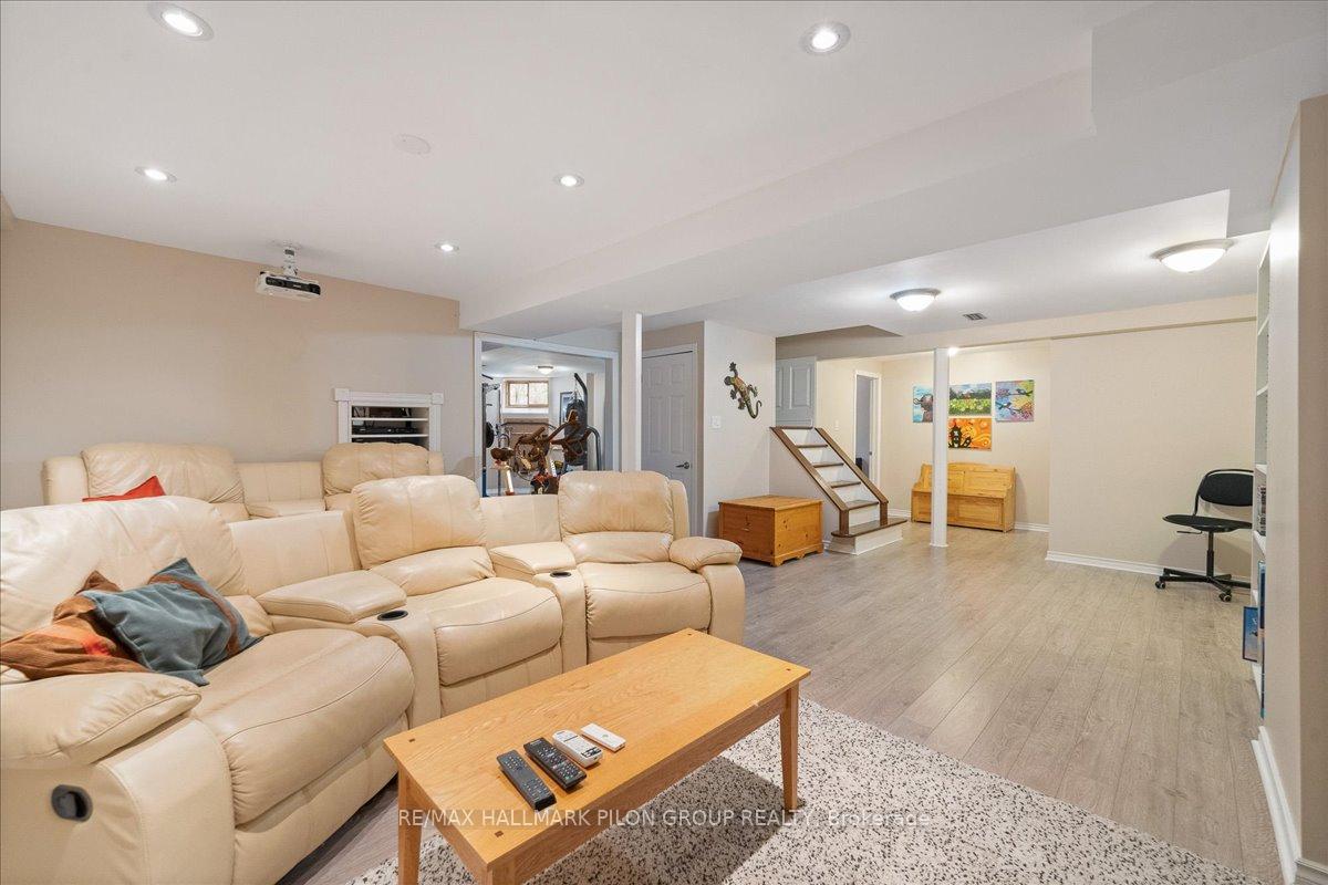 Photo 26 of 1697 Des Perdrix Crescent, Ottawa, Orleans/Sunridge — HOMEH