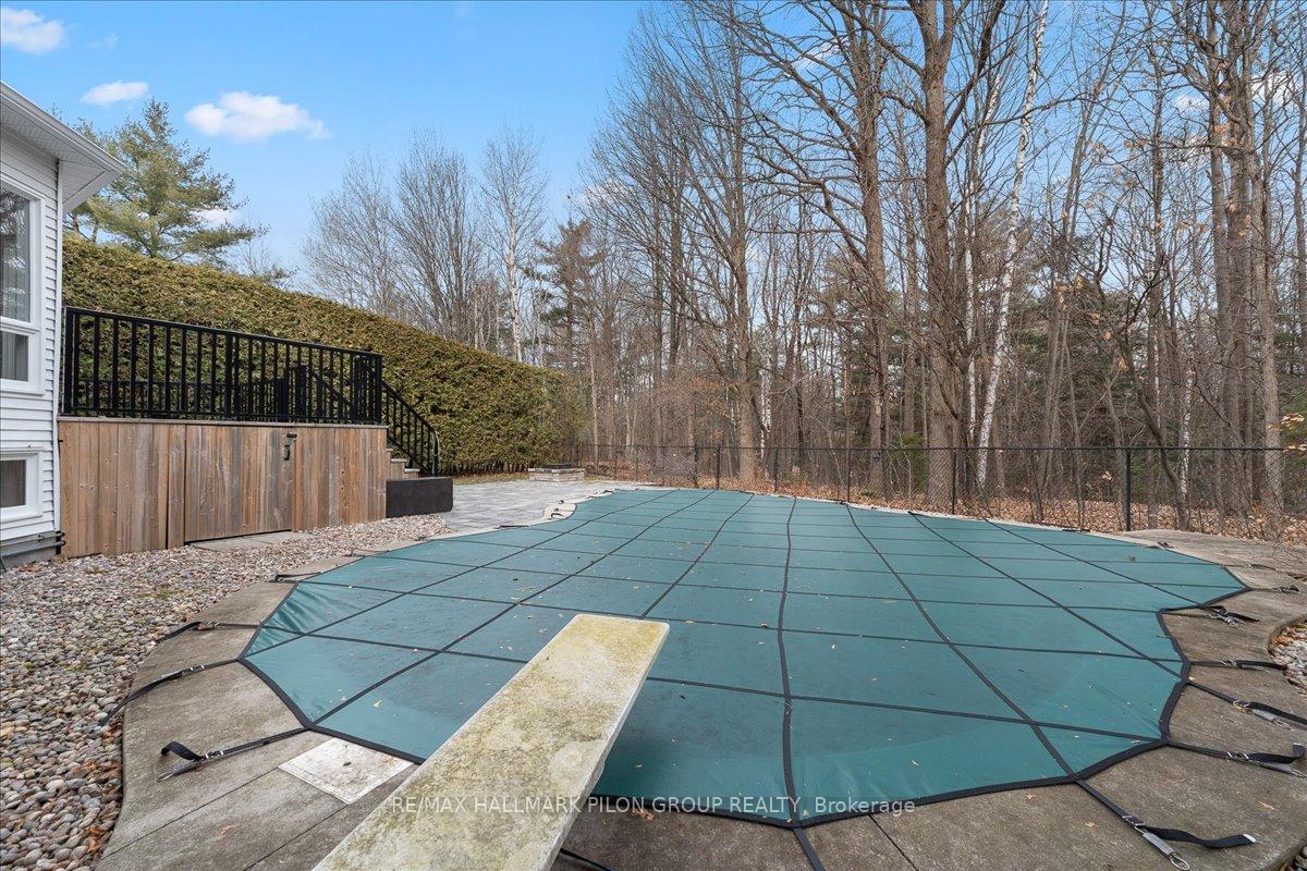 Photo 36 of 1697 Des Perdrix Crescent, Ottawa, Orleans/Sunridge — HOMEH