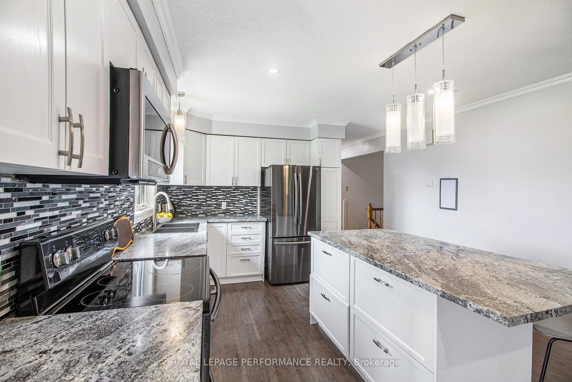 Photo 5 of 3686 Dunning Road, Ottawa, Sarsfield/Bearbrook — HOMEH