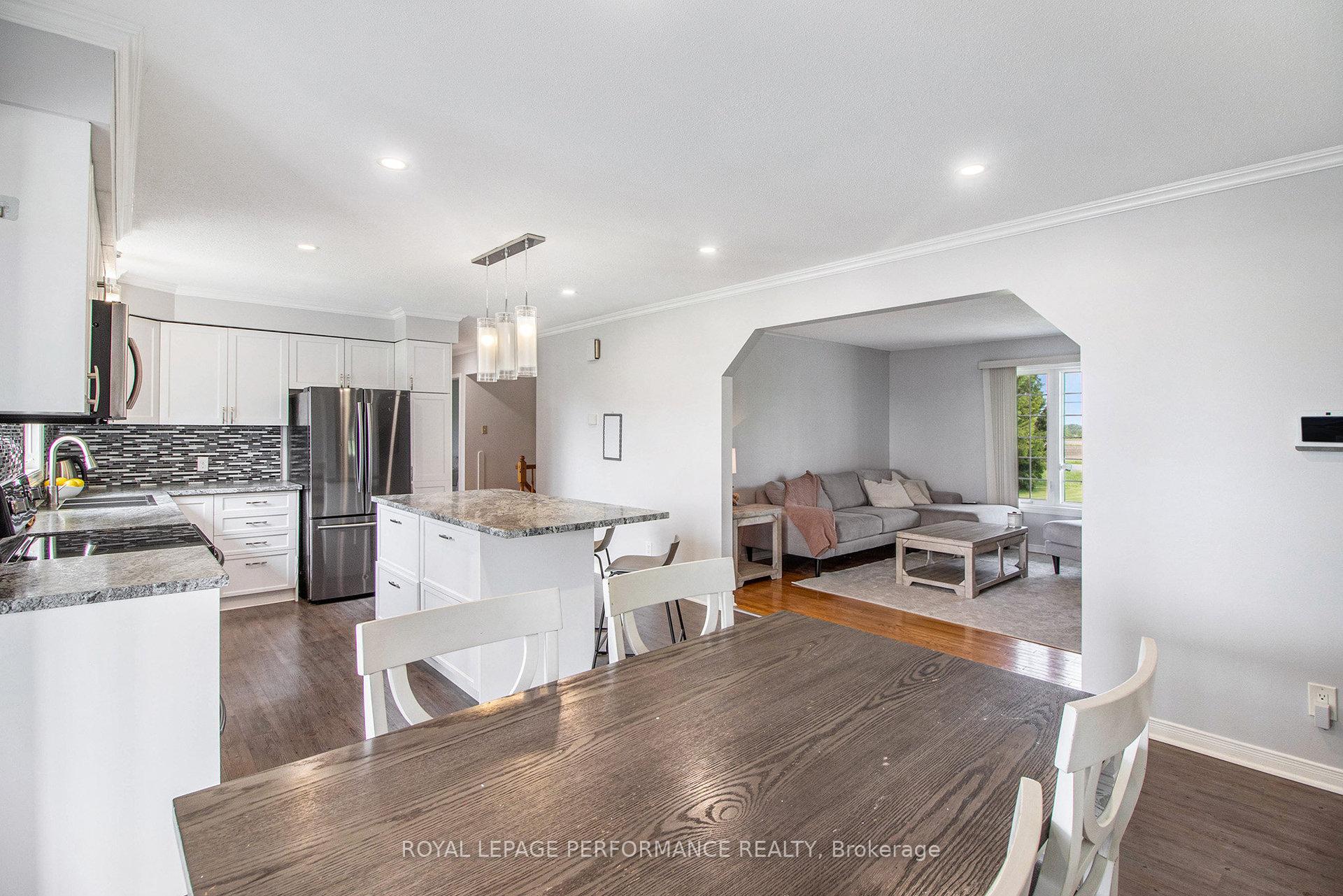 Photo 8 of 3686 Dunning Road, Ottawa, Sarsfield/Bearbrook — HOMEH