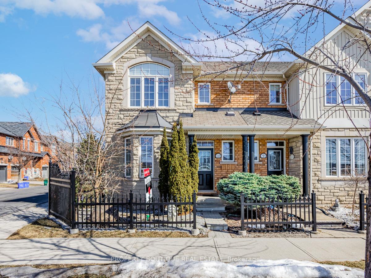 Photo 1 of Unit 10, 651 Farmstead Drive, Milton, Willmott — HOMEH