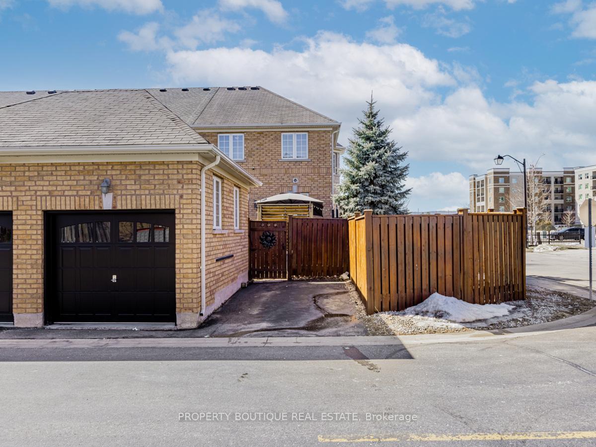 Photo 34 of Unit 10, 651 Farmstead Drive, Milton, Willmott — HOMEH