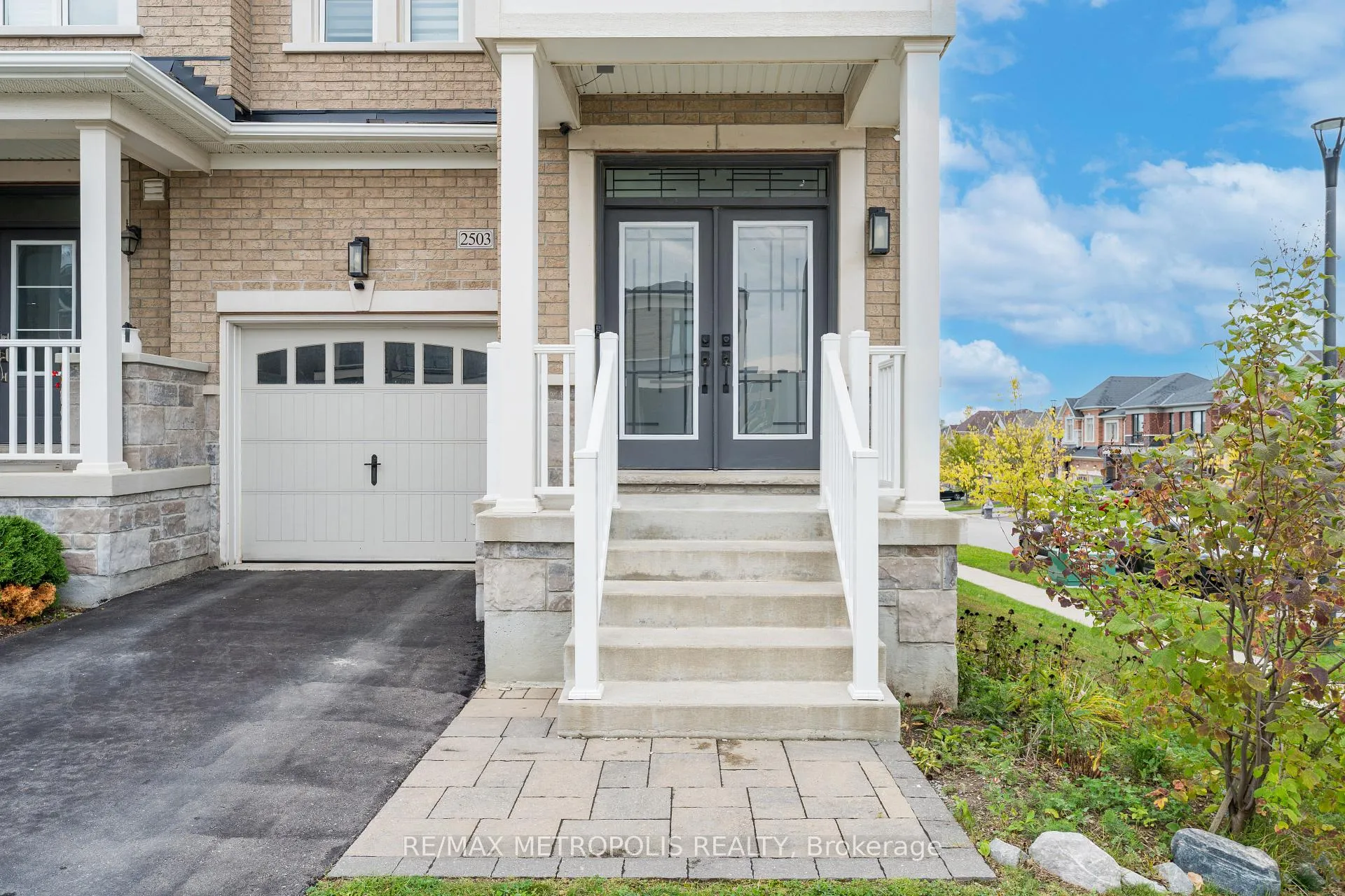 Photo 7 of 2503 Hibiscus Drive, Pickering, Rural Pickering — HOMEH