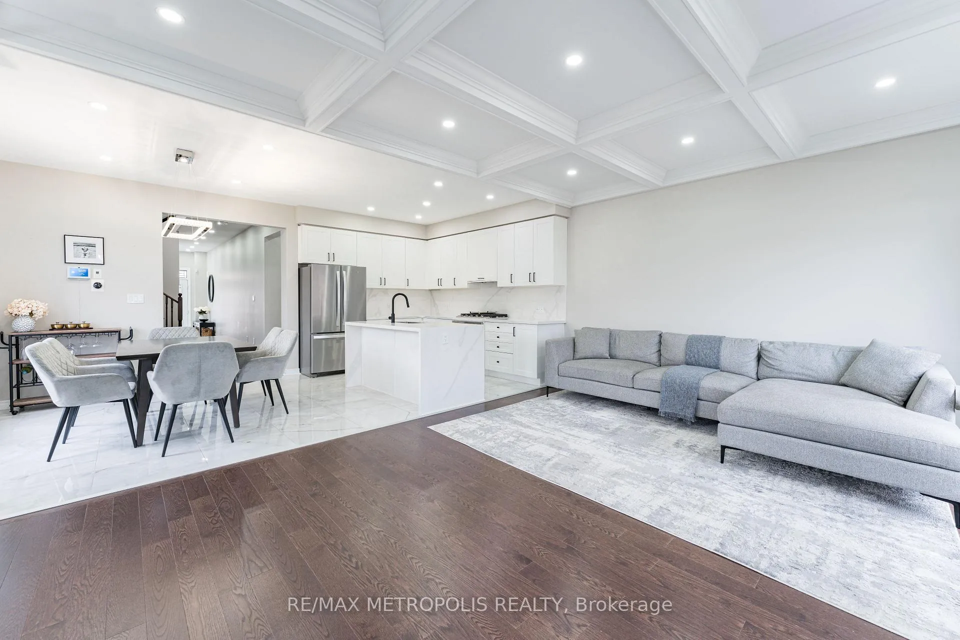 Photo 9 of 2503 Hibiscus Drive, Pickering, Rural Pickering — HOMEH
