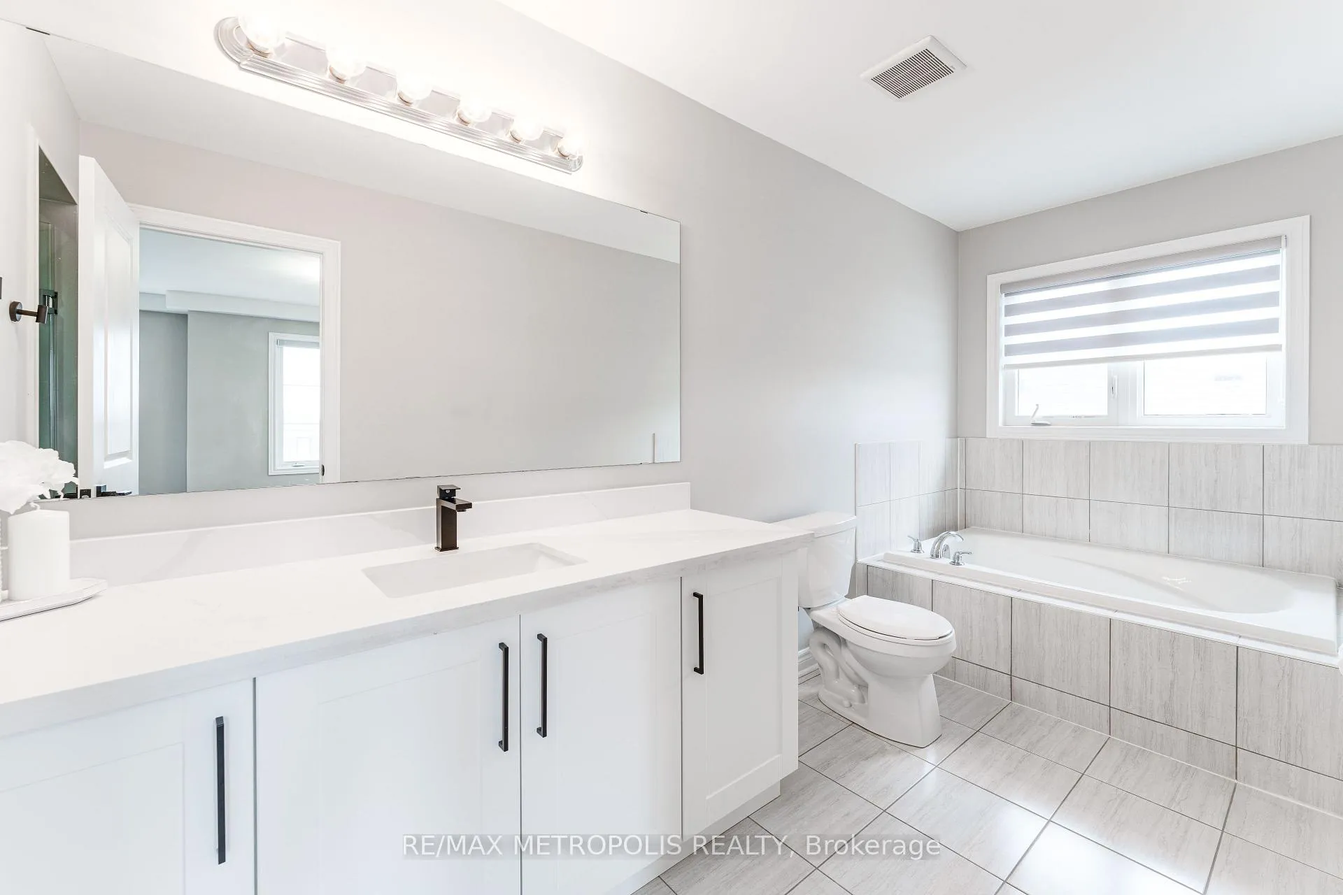 Photo 26 of 2503 Hibiscus Drive, Pickering, Rural Pickering — HOMEH