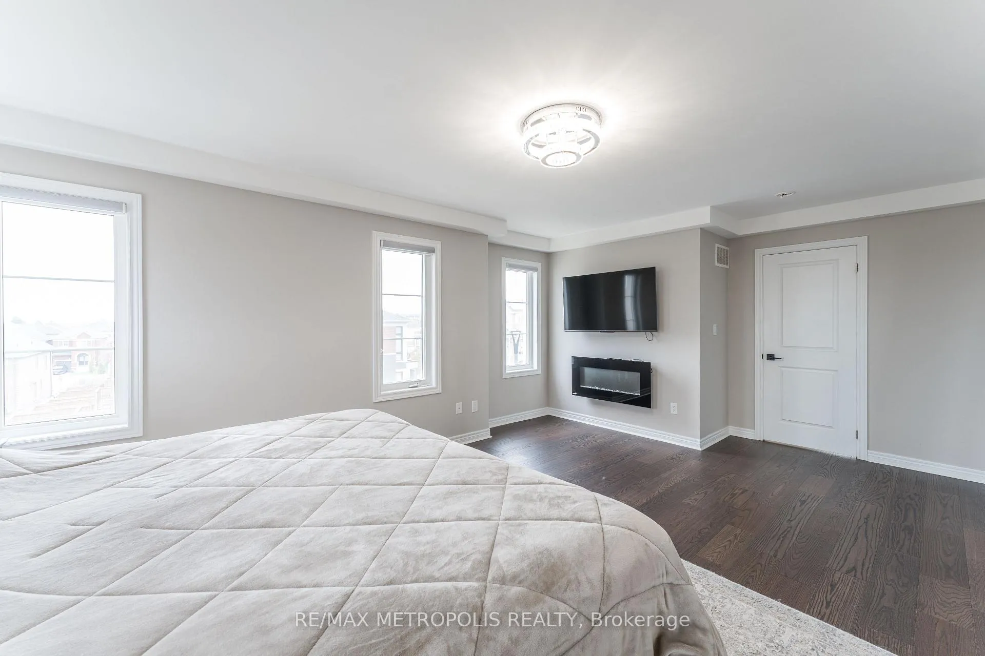 Photo 31 of 2503 Hibiscus Drive, Pickering, Rural Pickering — HOMEH