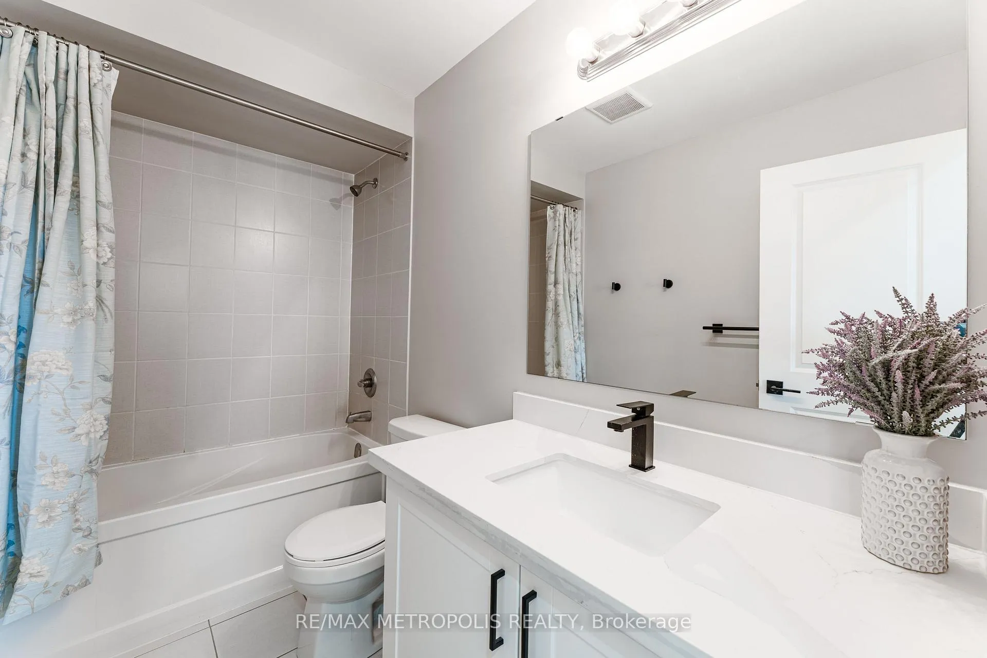 Photo 33 of 2503 Hibiscus Drive, Pickering, Rural Pickering — HOMEH