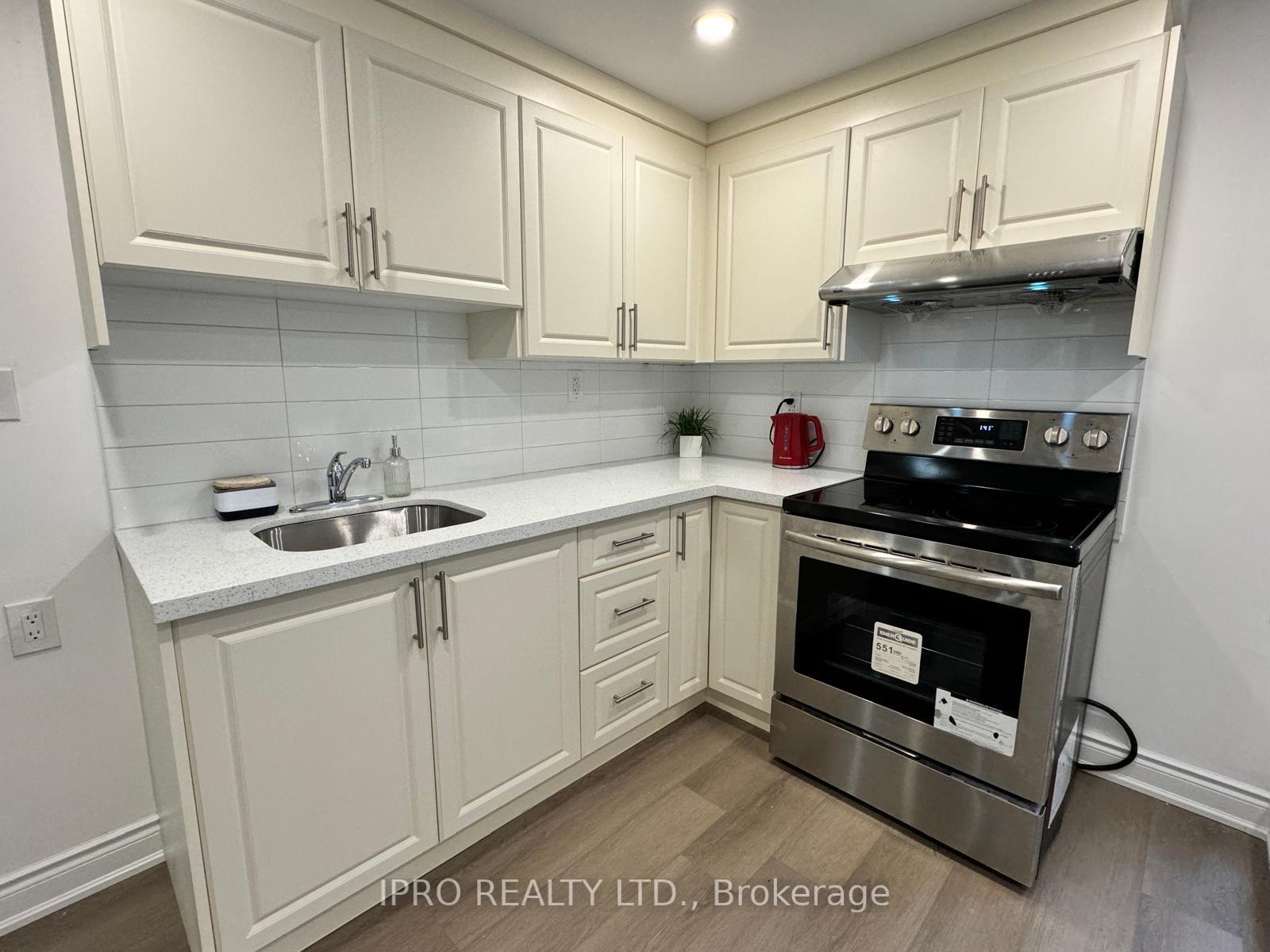 Photo 3 of 698 Speyer Circle W, Milton, Harrison — HOMEH