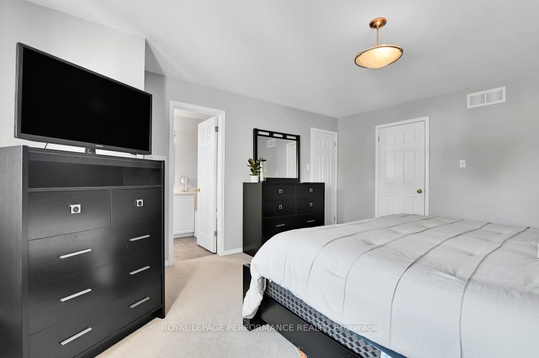 Photo 16 of 2203 Brockstone Crescent, Ottawa, Avalon East — HOMEH