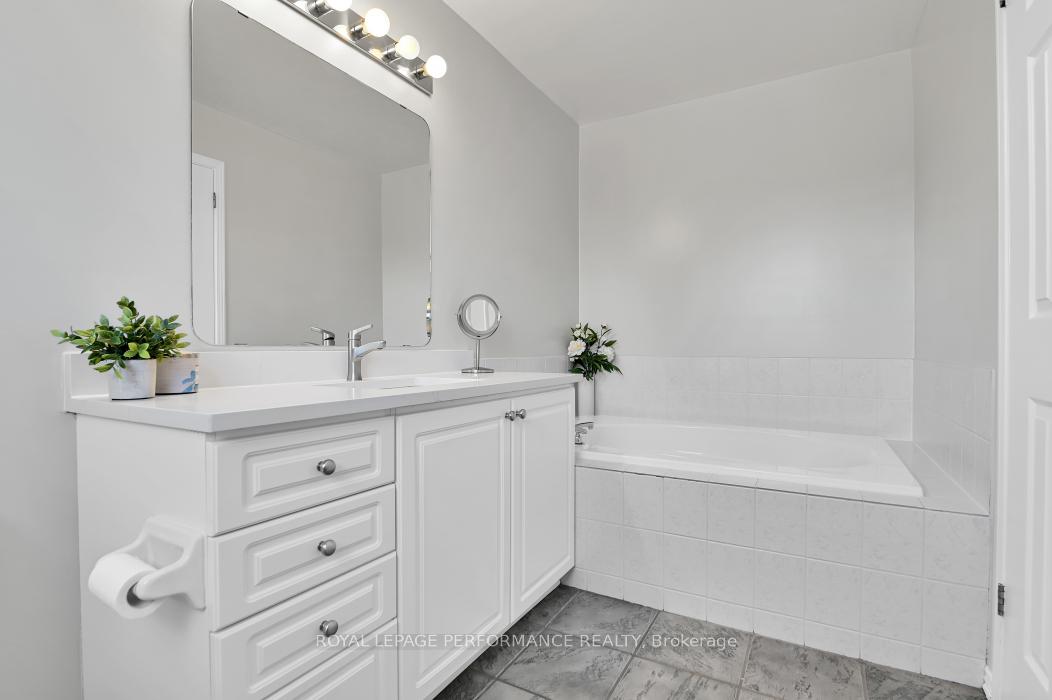 Photo 17 of 2203 Brockstone Crescent, Ottawa, Avalon East — HOMEH