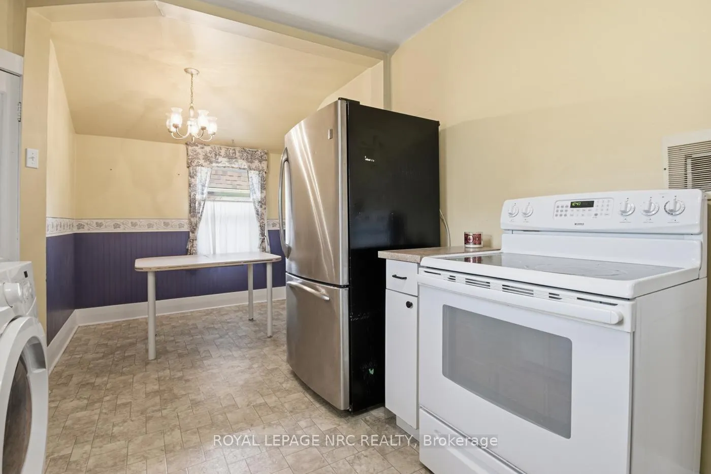 Photo 11 of 103 Main Street E, Port Colborne, Killaly East — HOMEH