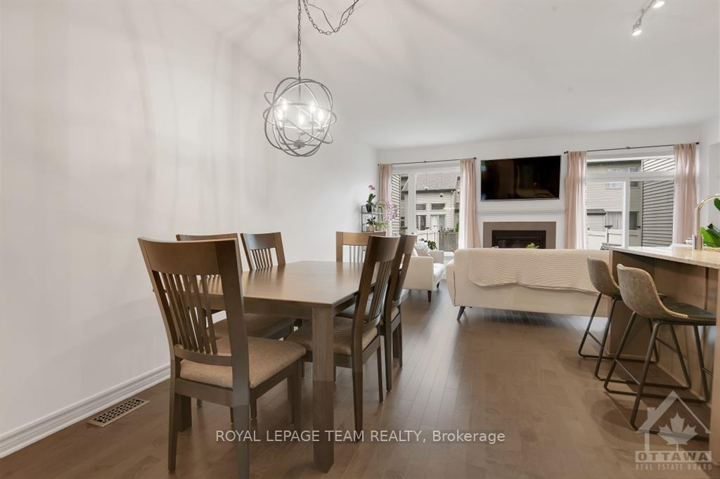 Photo 7 of 308 Rainrock Crescent, Ottawa, Mer Bleue/Bradley Estates/Anderson Park — HOMEH